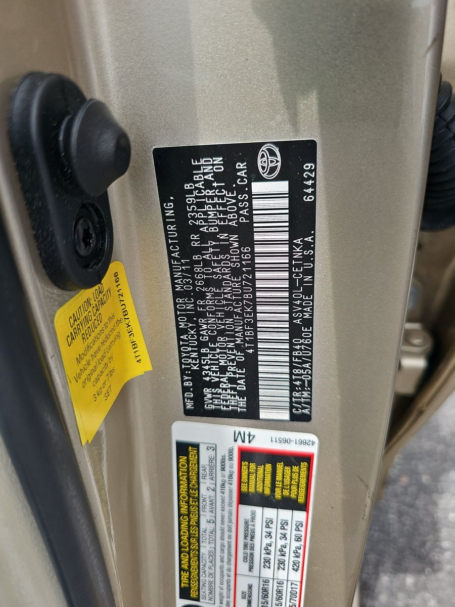 2011 Toyota Camry LE FWD