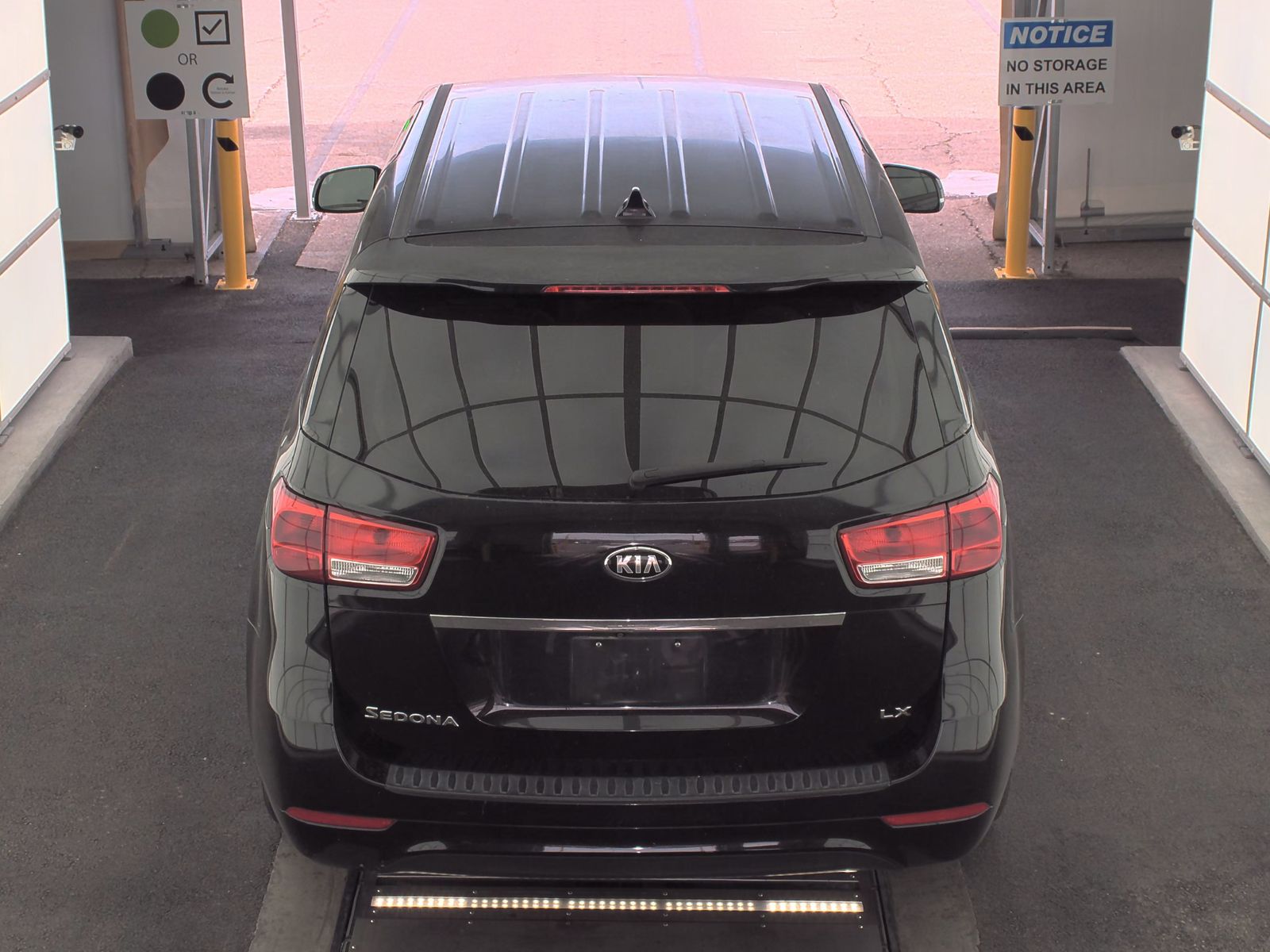 2018 Kia Sedona LX FWD