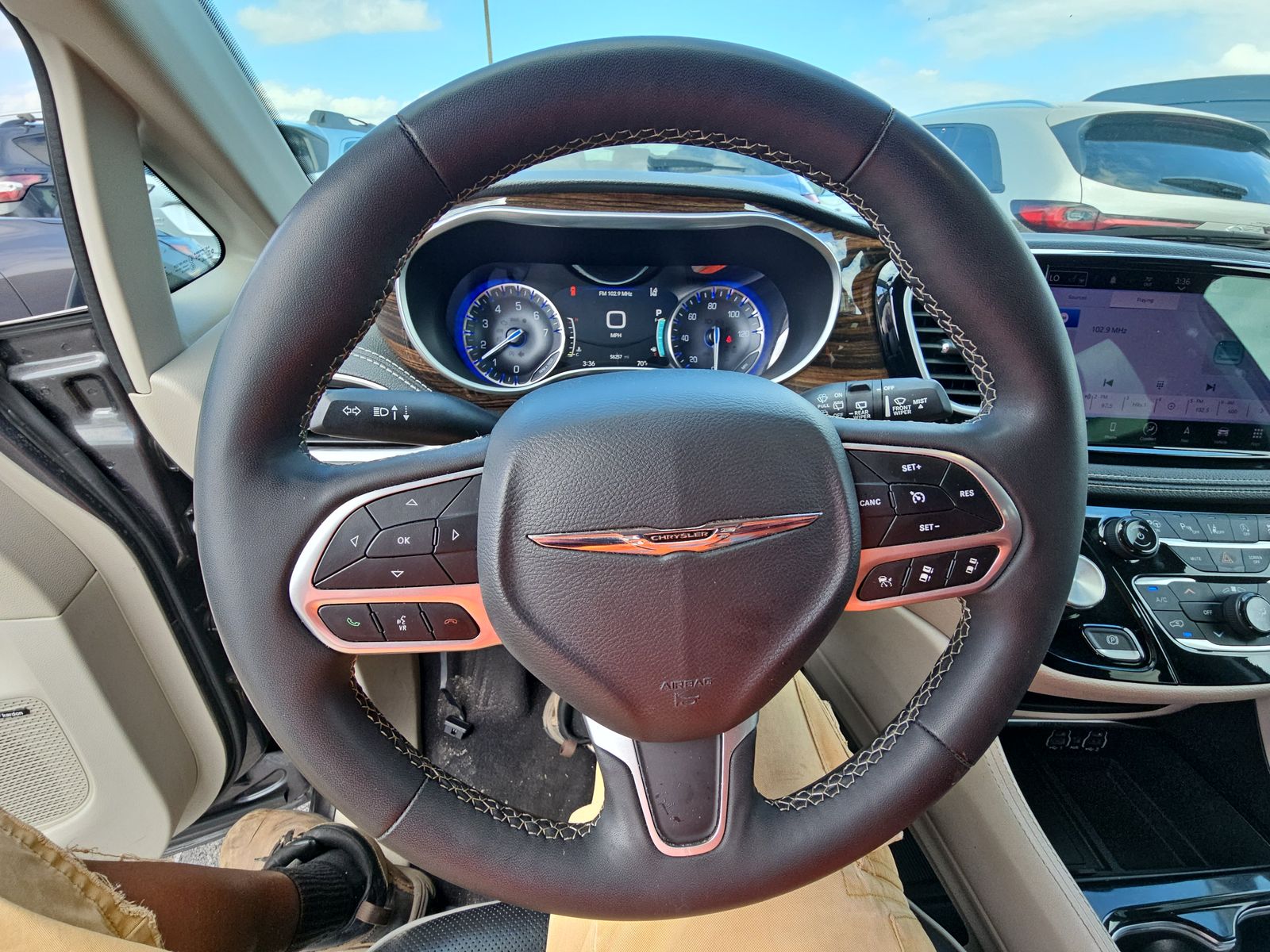 2022 Chrysler Pacifica Limited FWD