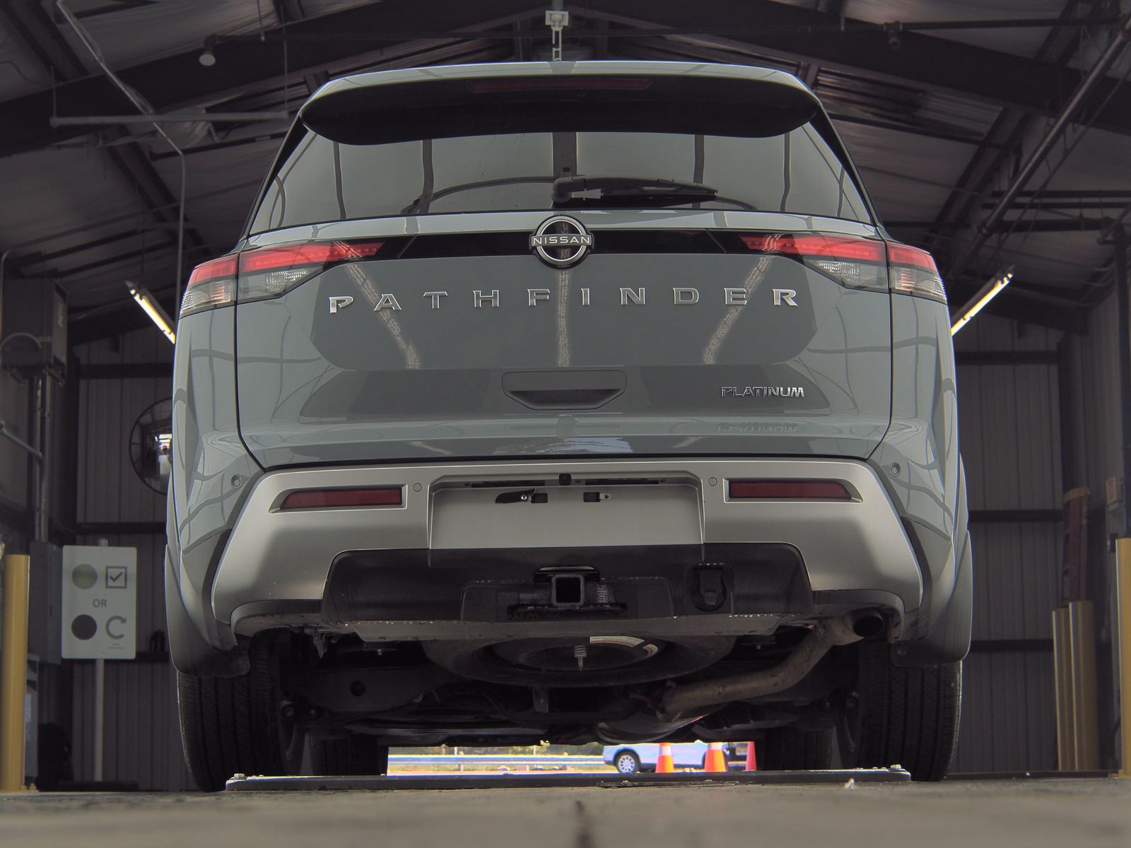 2024 Nissan Pathfinder Platinum FWD
