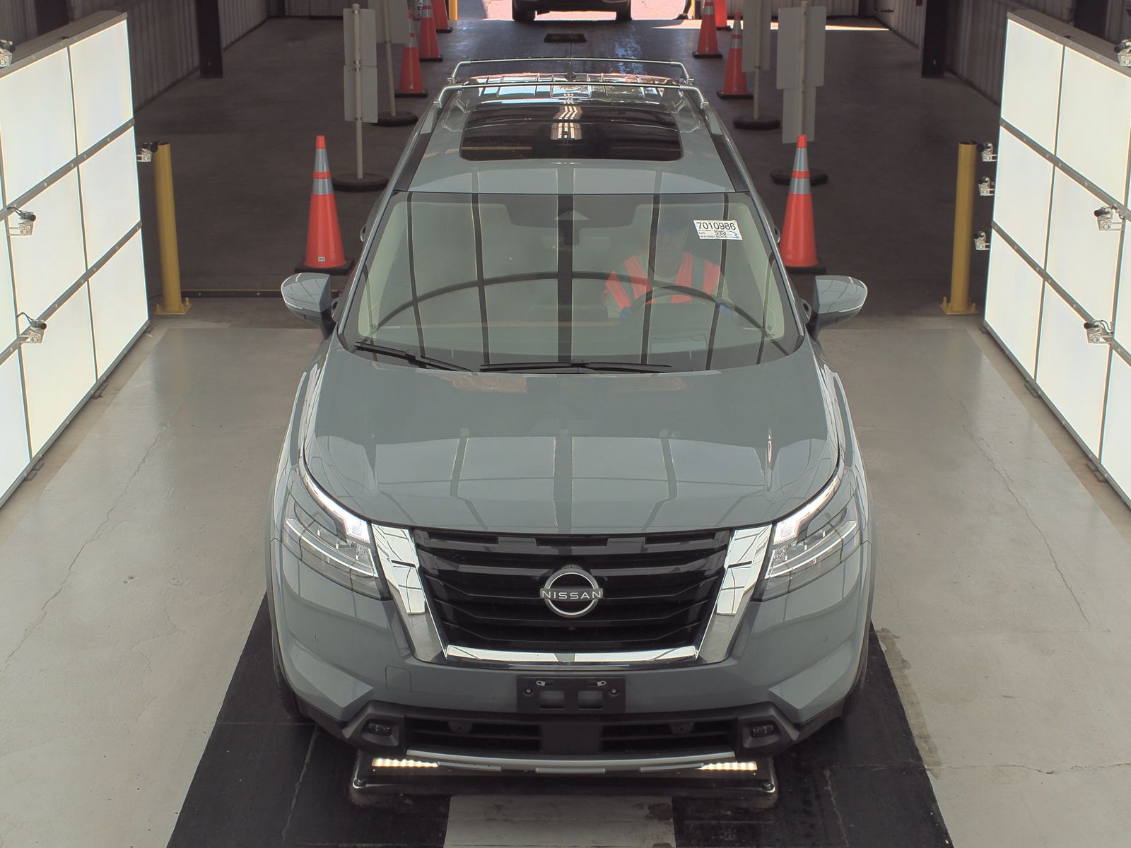 2024 Nissan Pathfinder Platinum FWD
