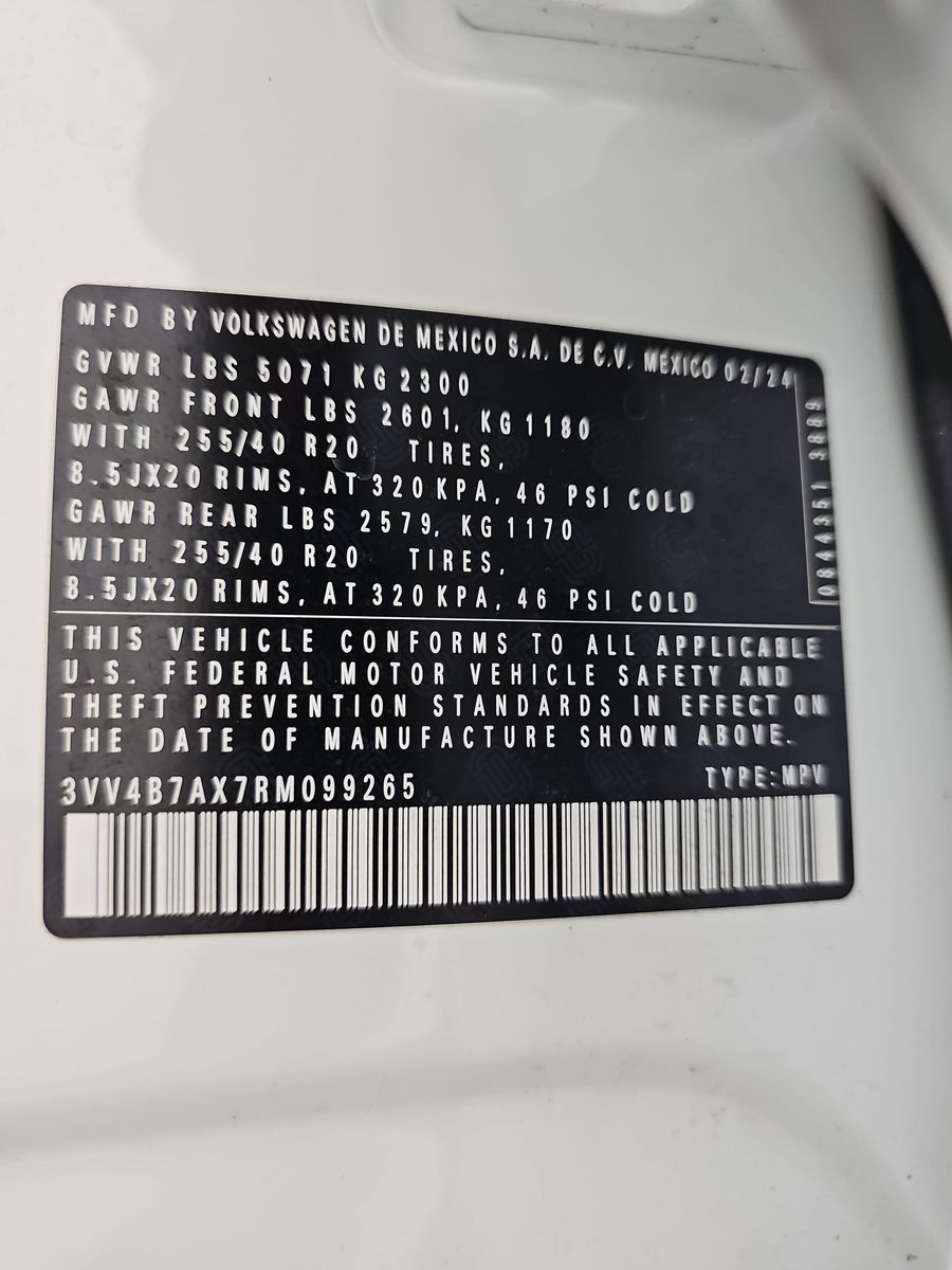 2024 Volkswagen Tiguan 2.0T SEL R-Line AWD