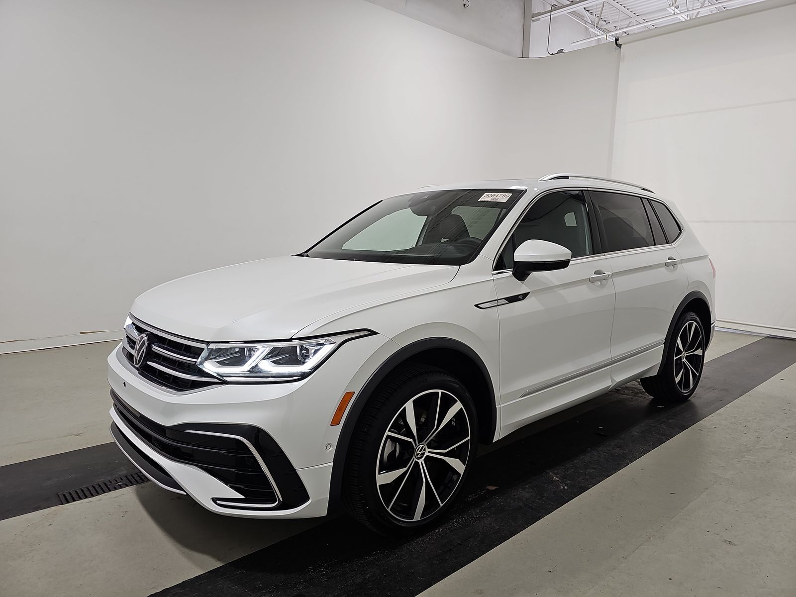 2024 Volkswagen Tiguan 2.0T SEL R-Line AWD
