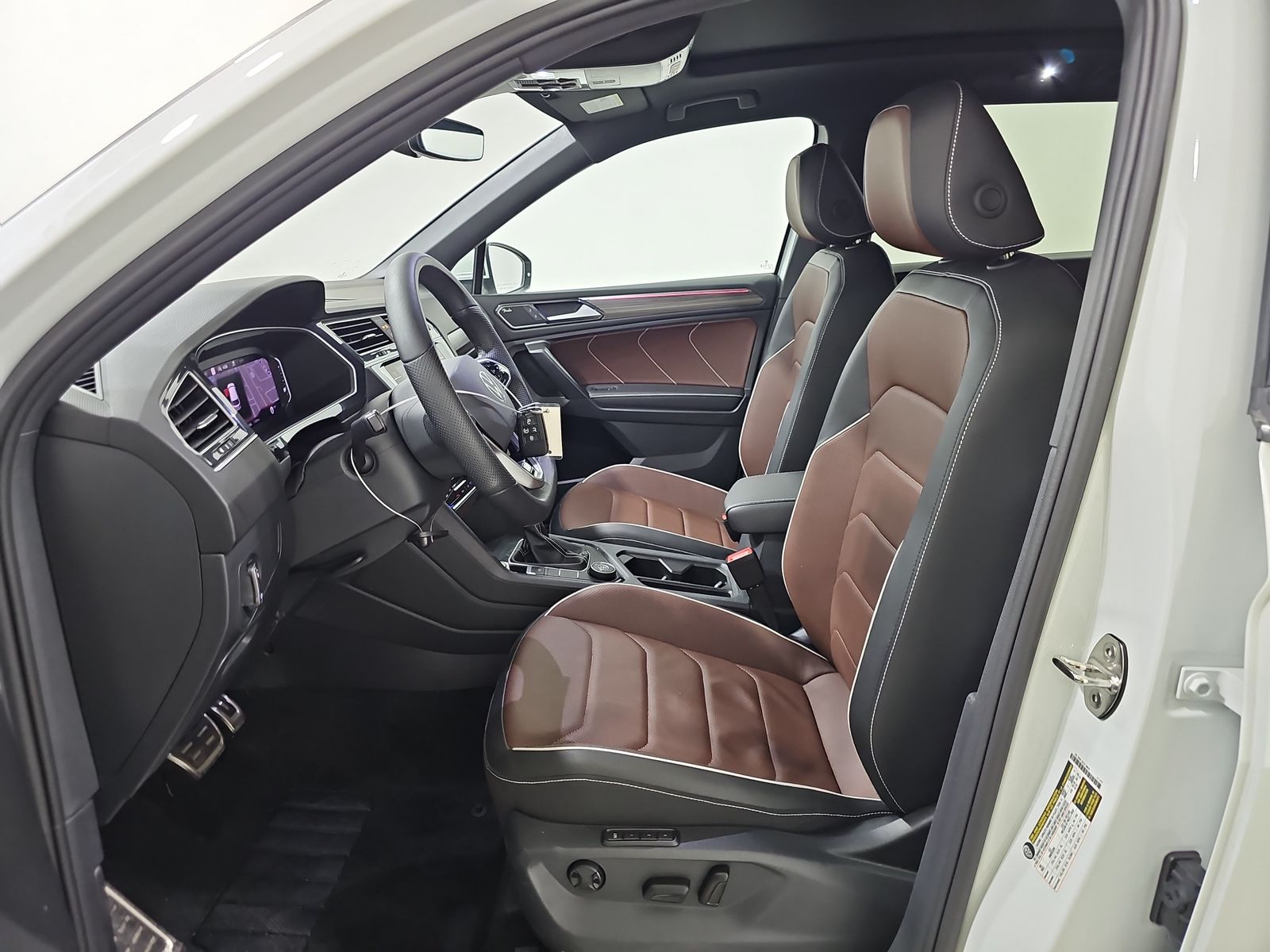 2024 Volkswagen Tiguan 2.0T SEL R-Line AWD