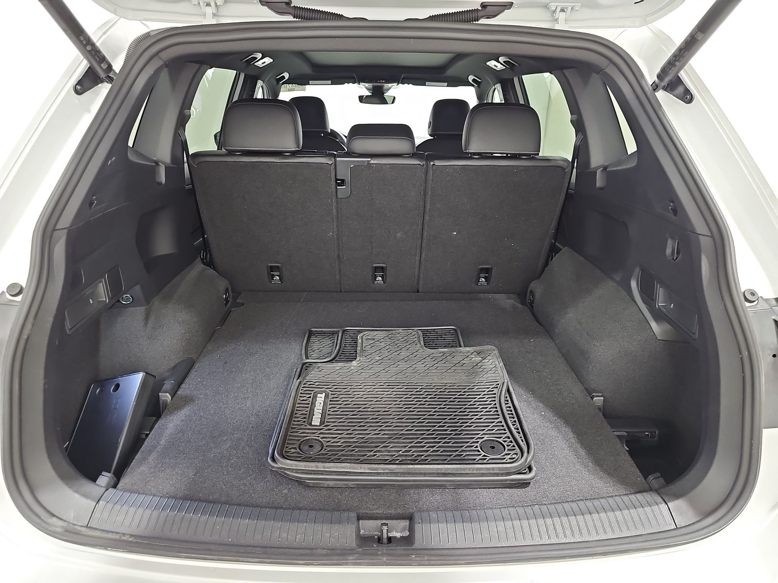 2024 Volkswagen Tiguan 2.0T SEL R-Line AWD