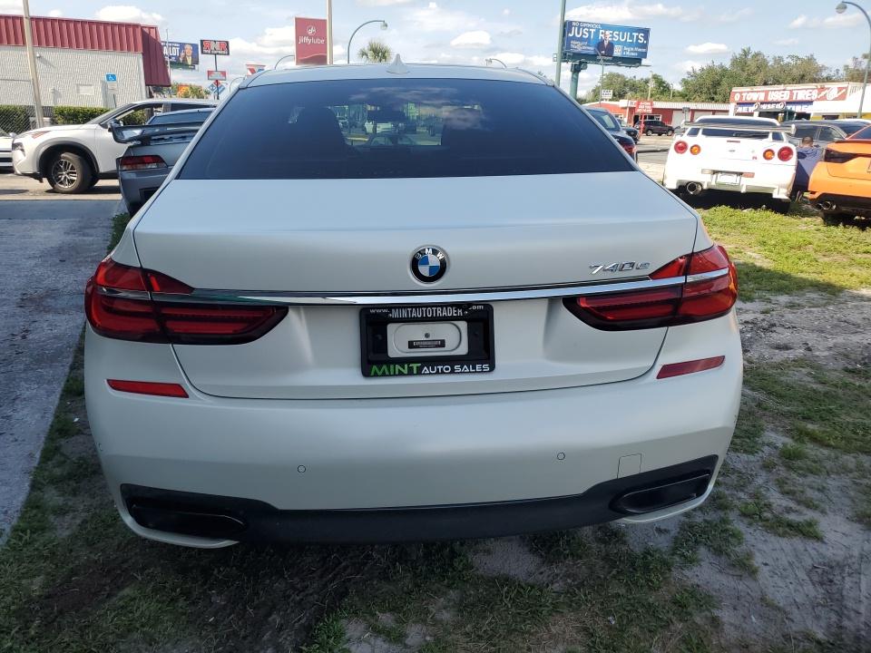 2018 BMW 7 Series 740e xDrive iPerformance AWD