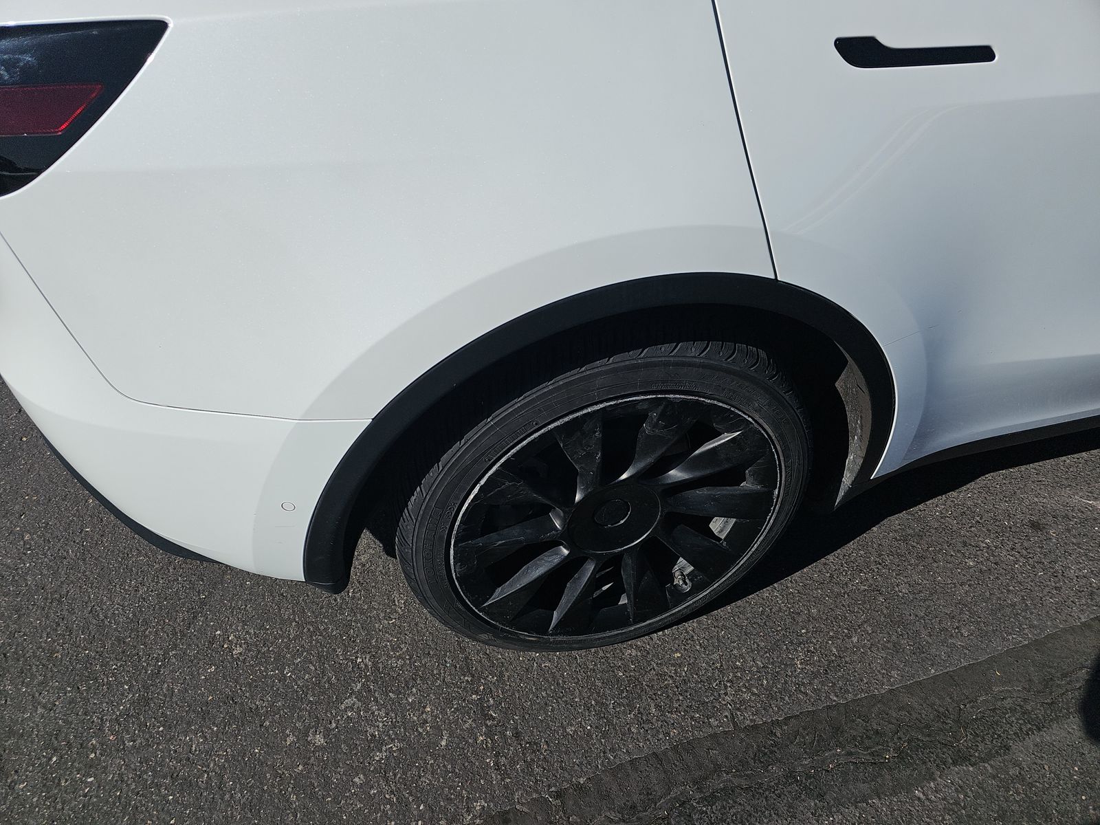 2022 Tesla Model Y Long Range AWD