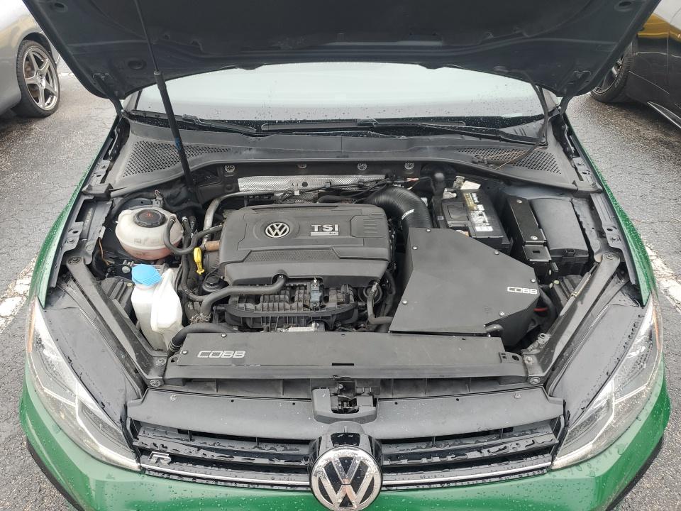 2018 Volkswagen Golf R 2.0T AWD