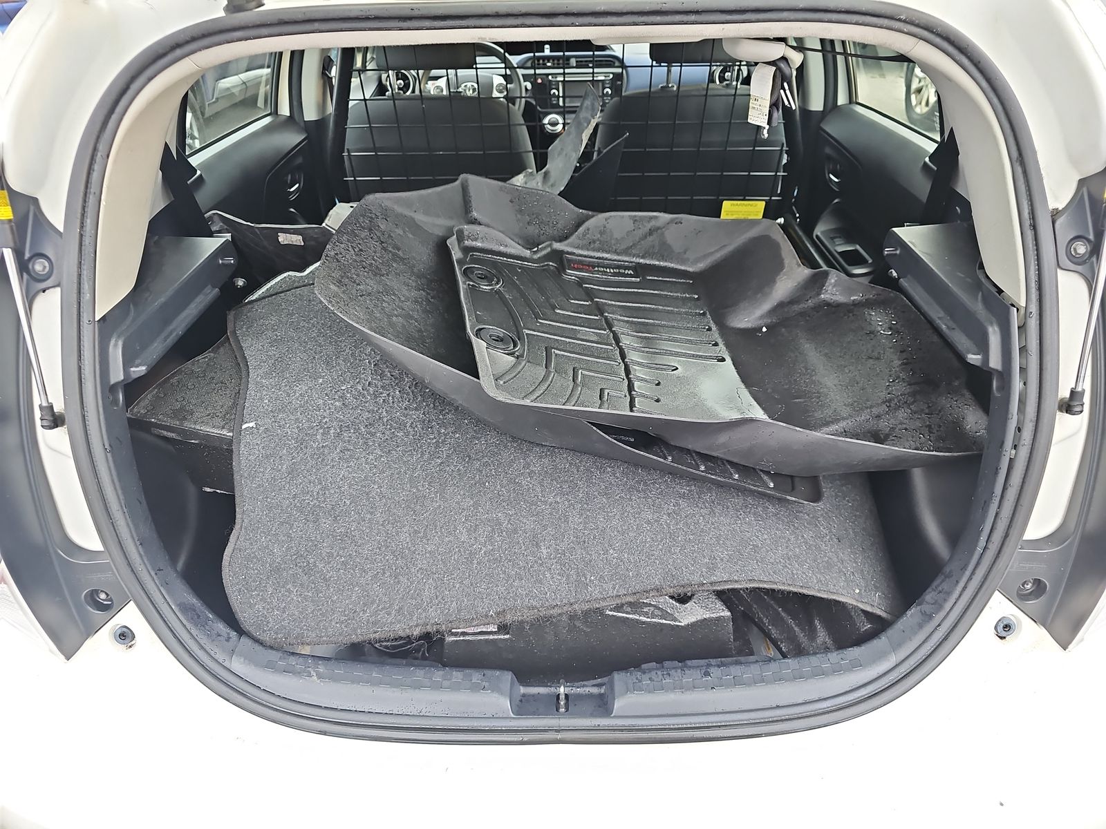 2016 Toyota Prius c Two FWD