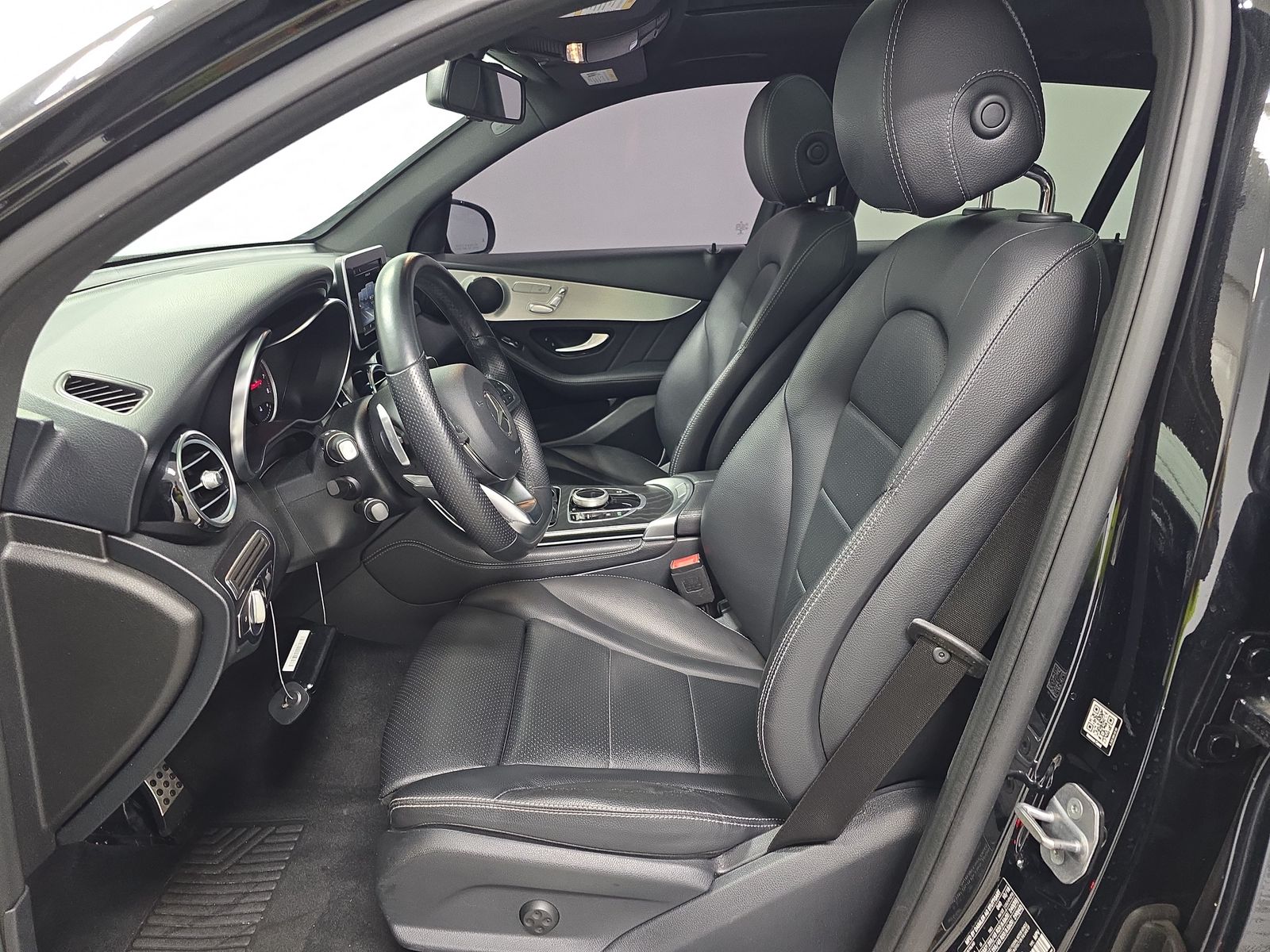 2019 Mercedes-Benz GLC GLC 300 RWD