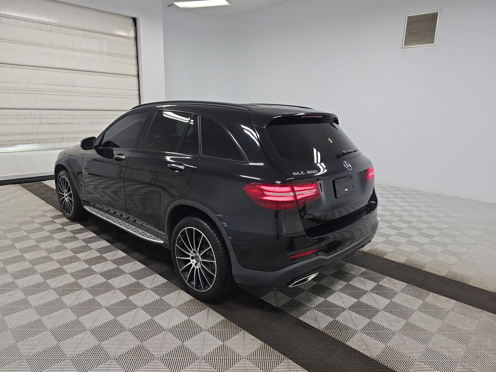 2019 Mercedes-Benz GLC GLC 300 RWD