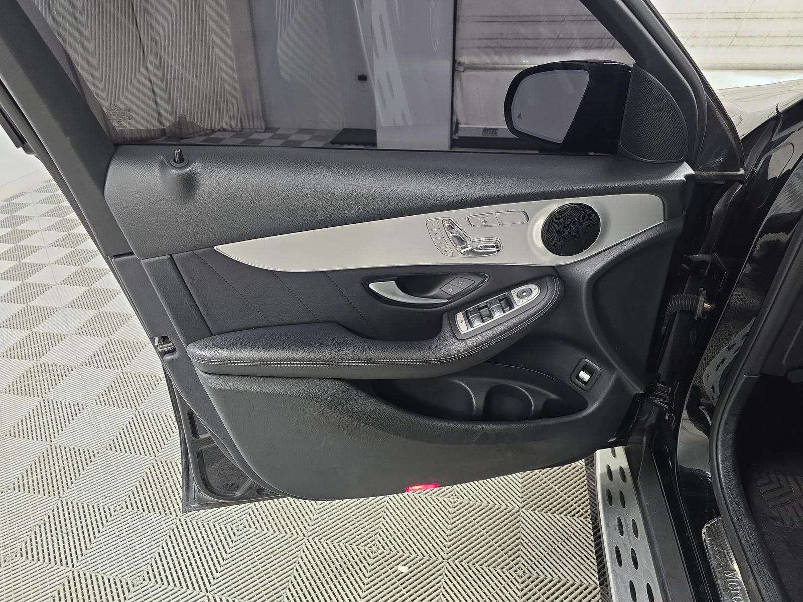2019 Mercedes-Benz GLC GLC 300 RWD