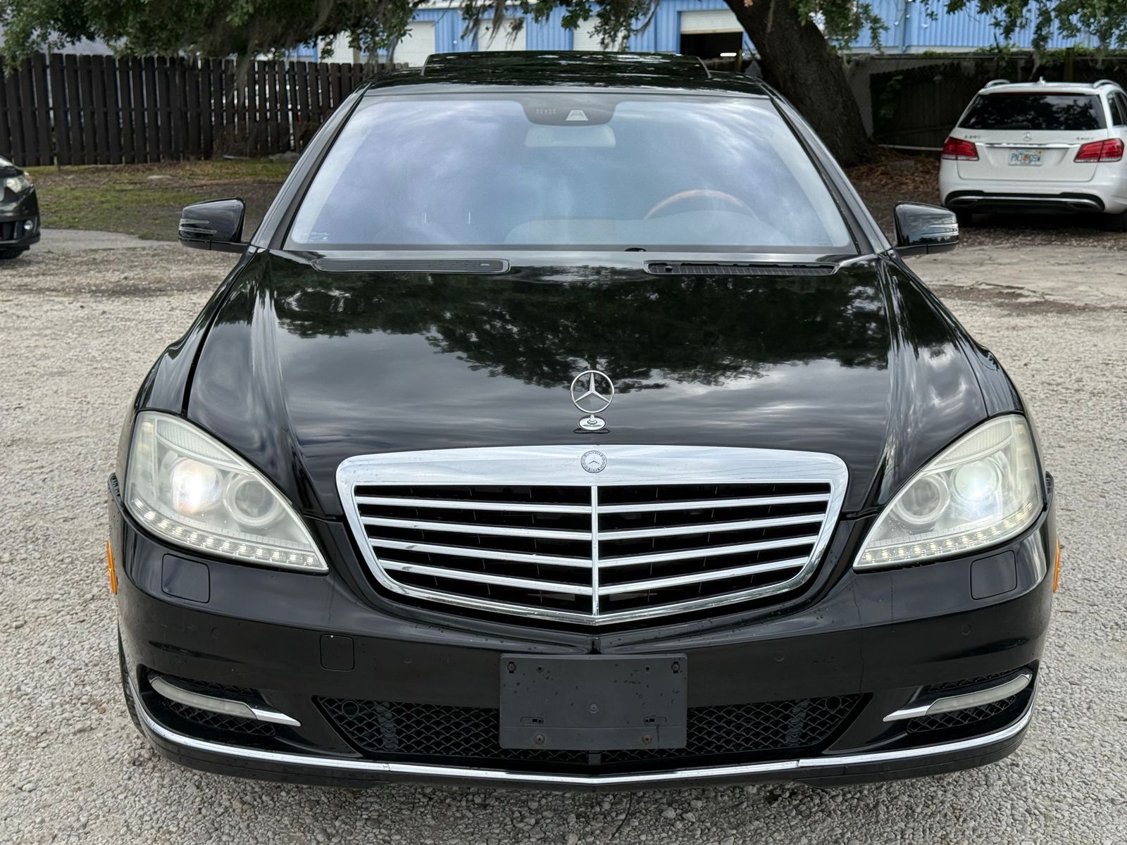 Mercedes-Benz S 550 4MATIC снимка Mercedes-Benz S 550 4MATIC