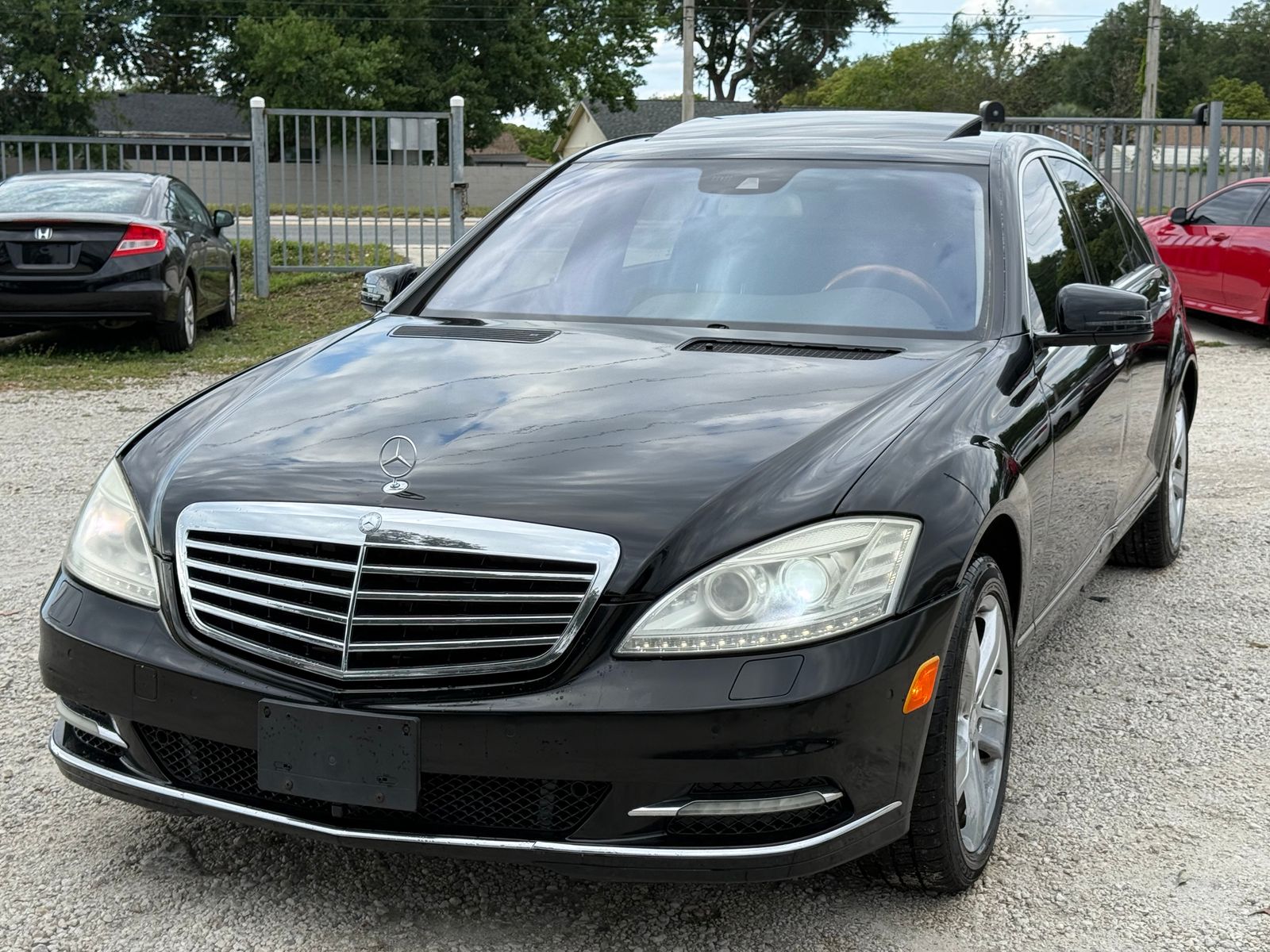 Mercedes-Benz S 550 4MATIC снимка Mercedes-Benz S 550 4MATIC