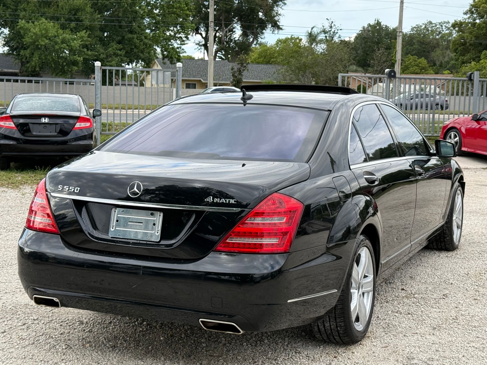Mercedes-Benz S 550 4MATIC снимка Mercedes-Benz S 550 4MATIC