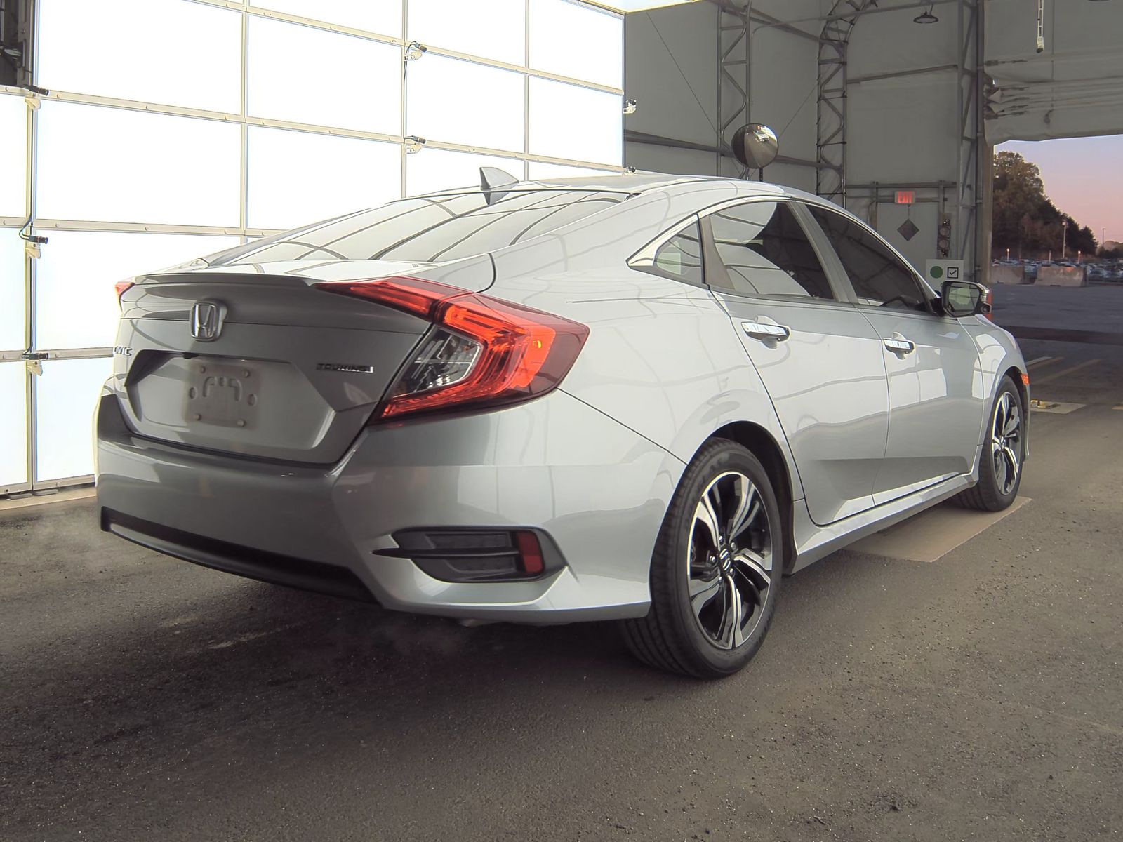 2018 Honda Civic Touring FWD