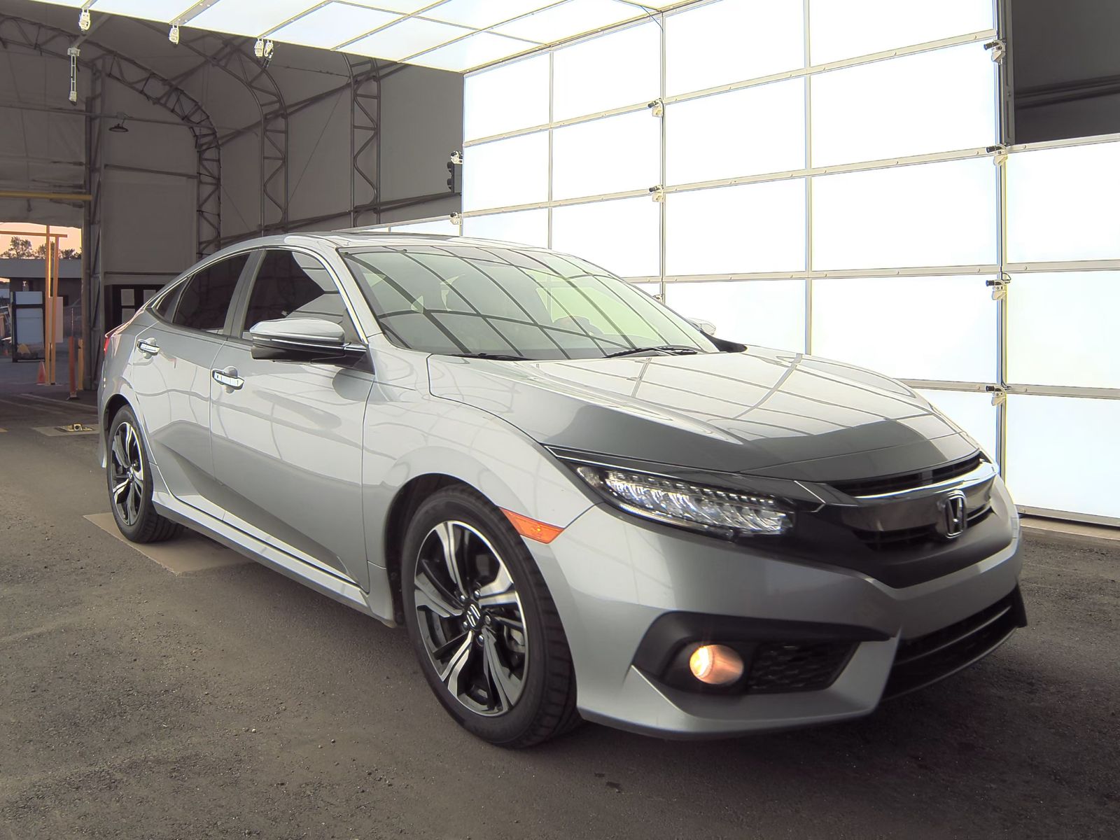 2018 Honda Civic Touring FWD