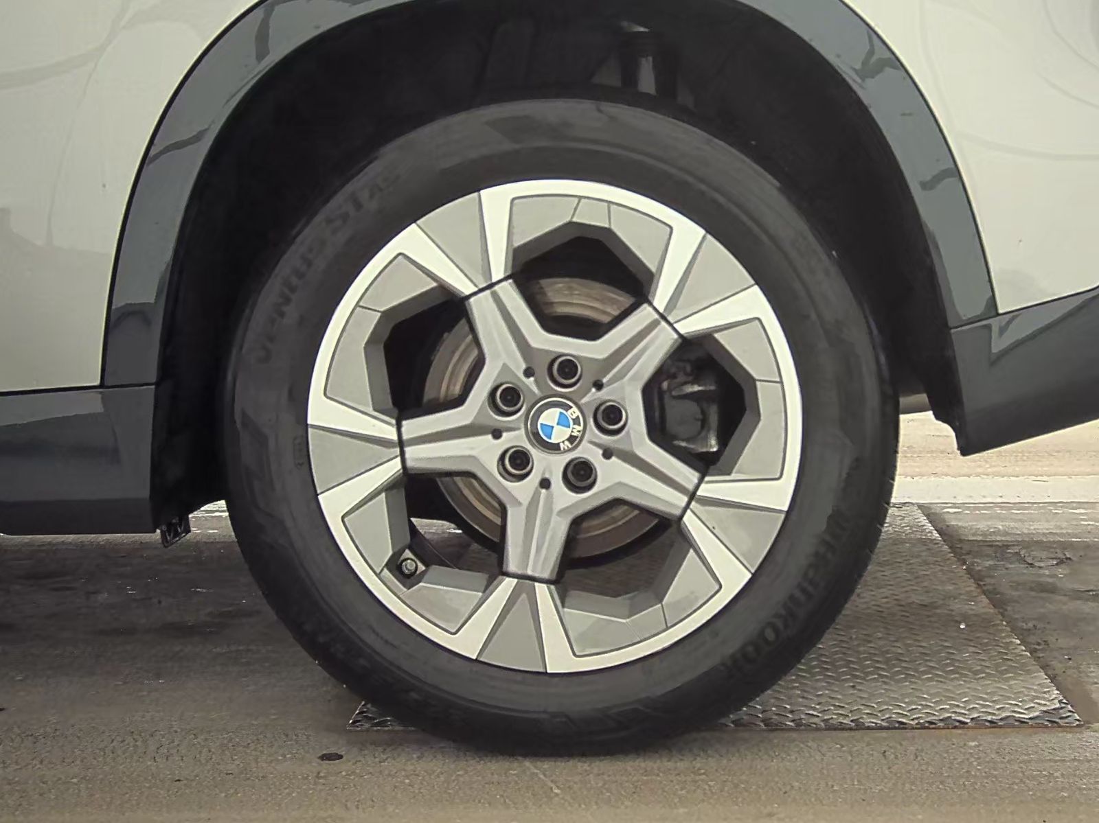 2024 BMW X1 xDrive28i AWD