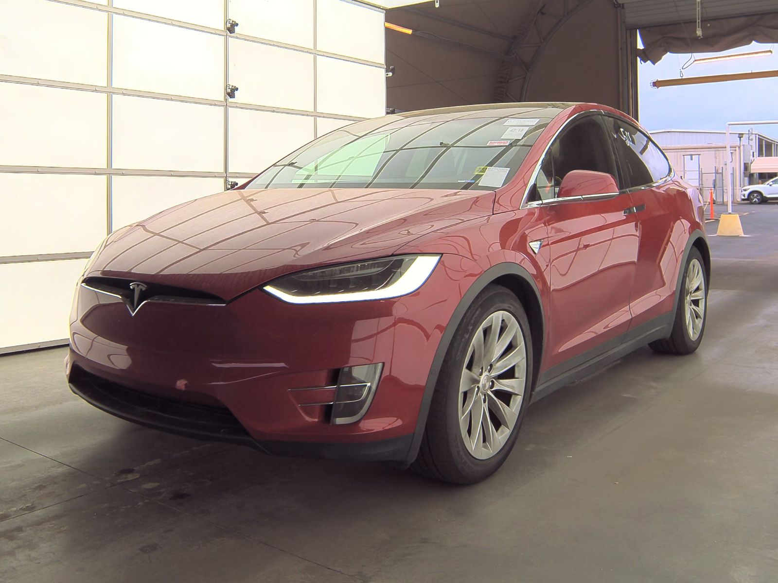 High-quality used cars Tesla Model X. Only Clean Title!