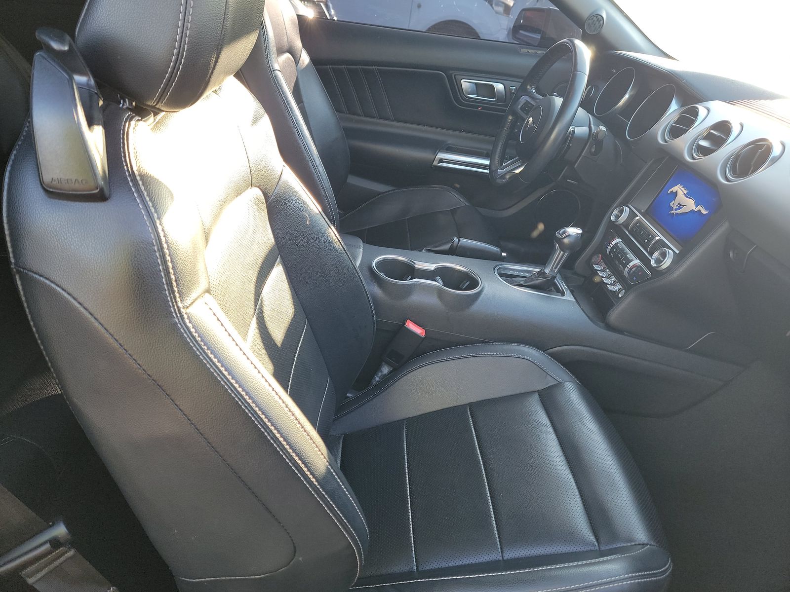 2021 Ford Mustang EcoBoost Premium RWD