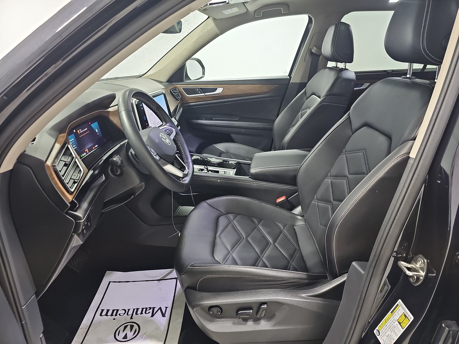 2024 Volkswagen Atlas 2.0T SE AWD