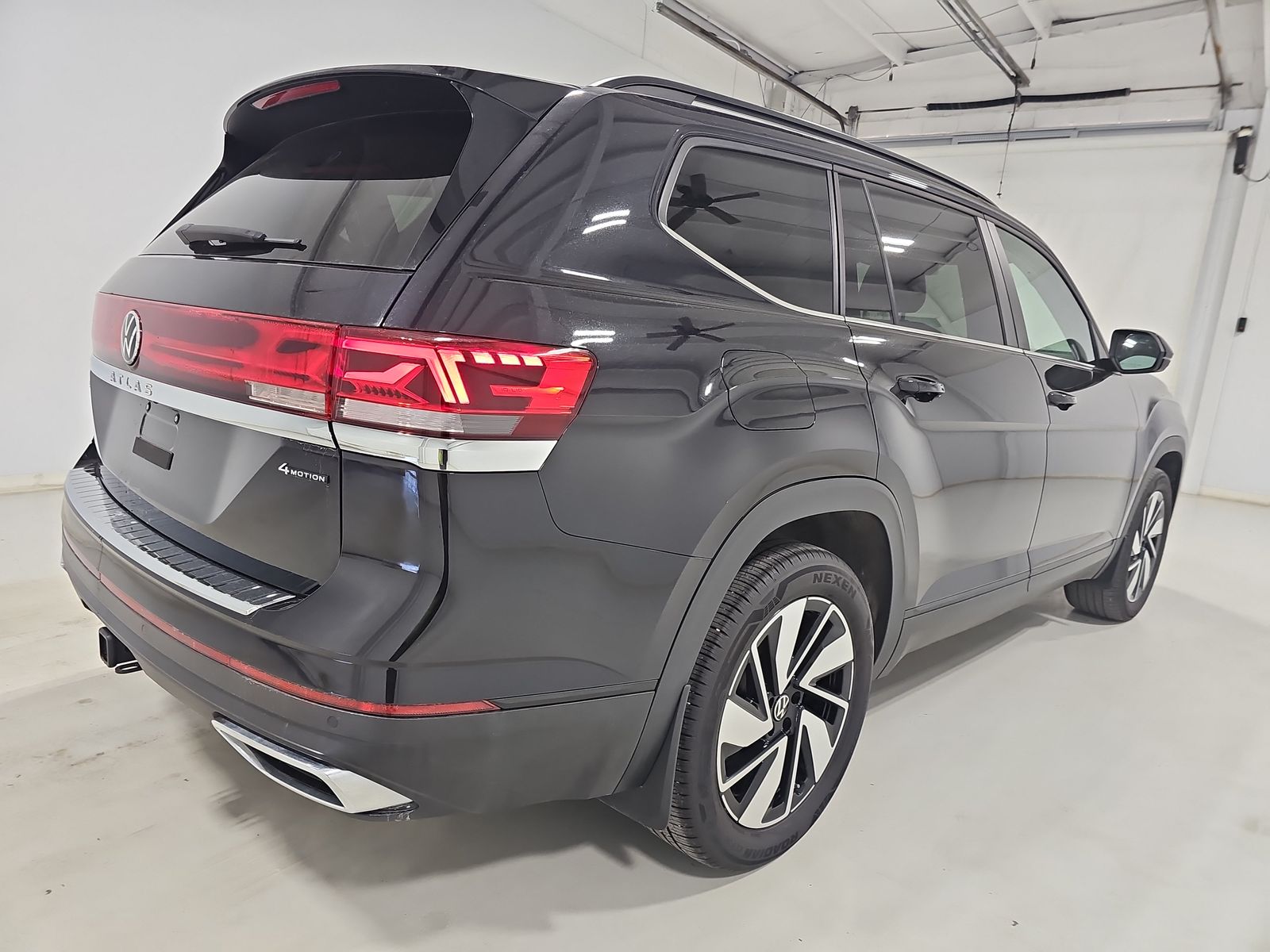 2024 Volkswagen Atlas 2.0T SE AWD