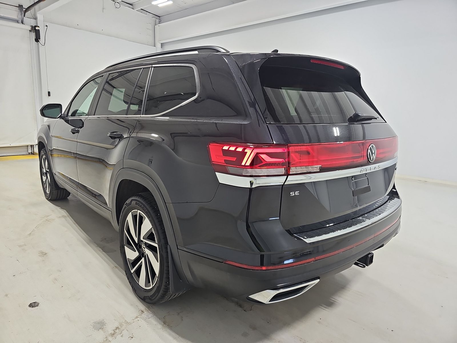 2024 Volkswagen Atlas 2.0T SE AWD