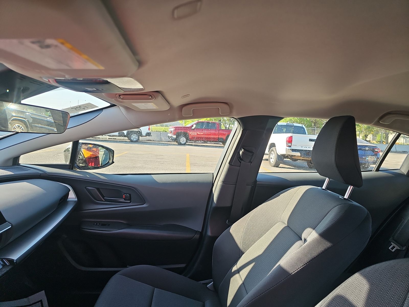 2023 Toyota Prius LE FWD