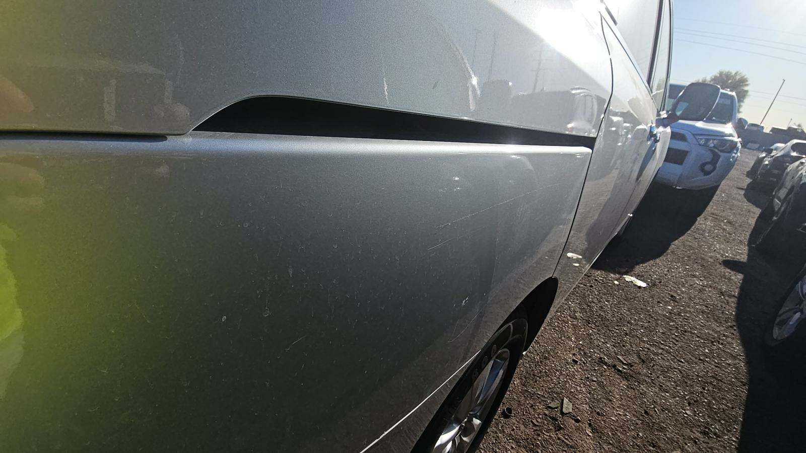 2014 Nissan Quest SV FWD