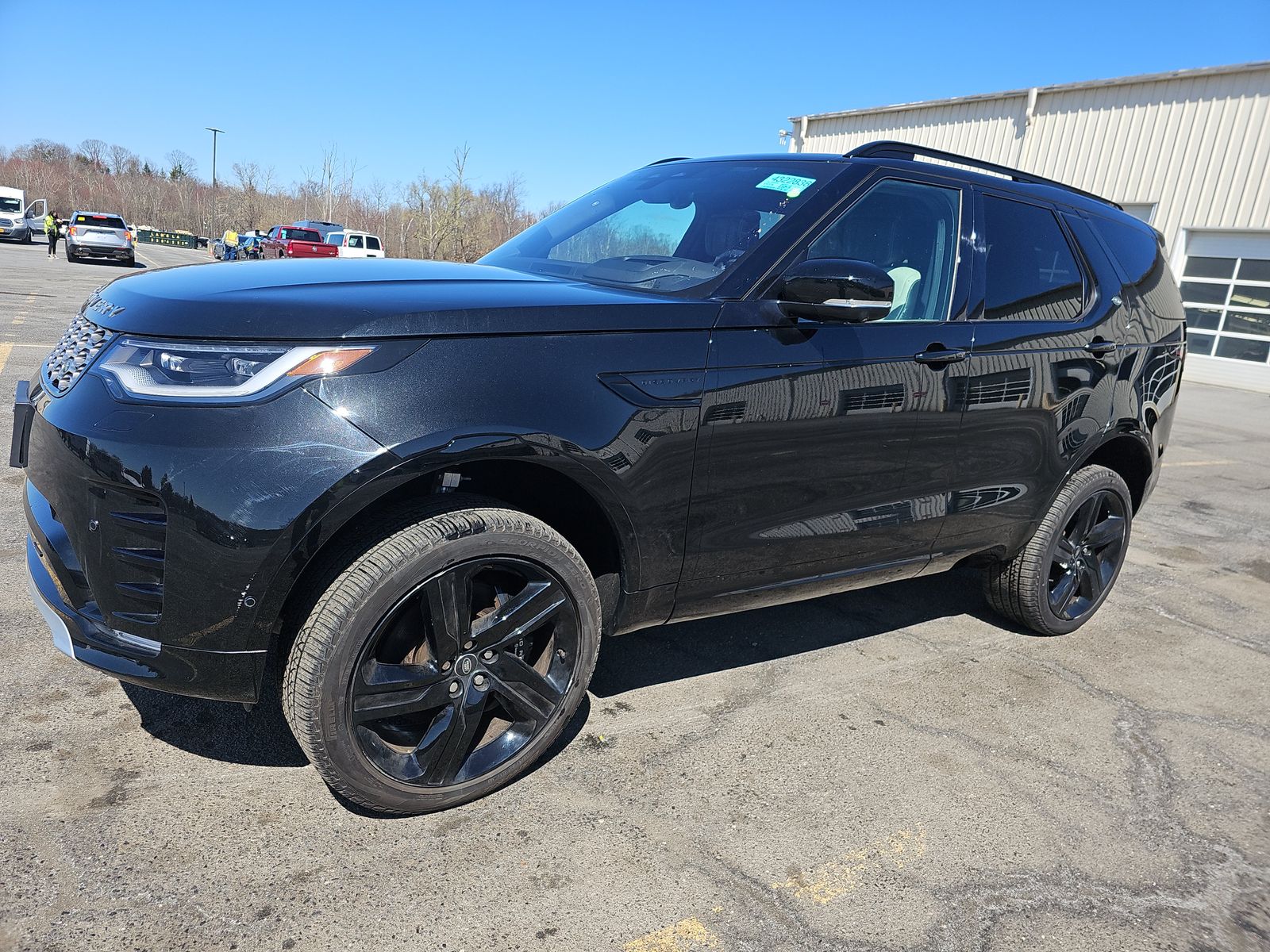 2023 Land Rover Discovery Metropolitan Edition AWD