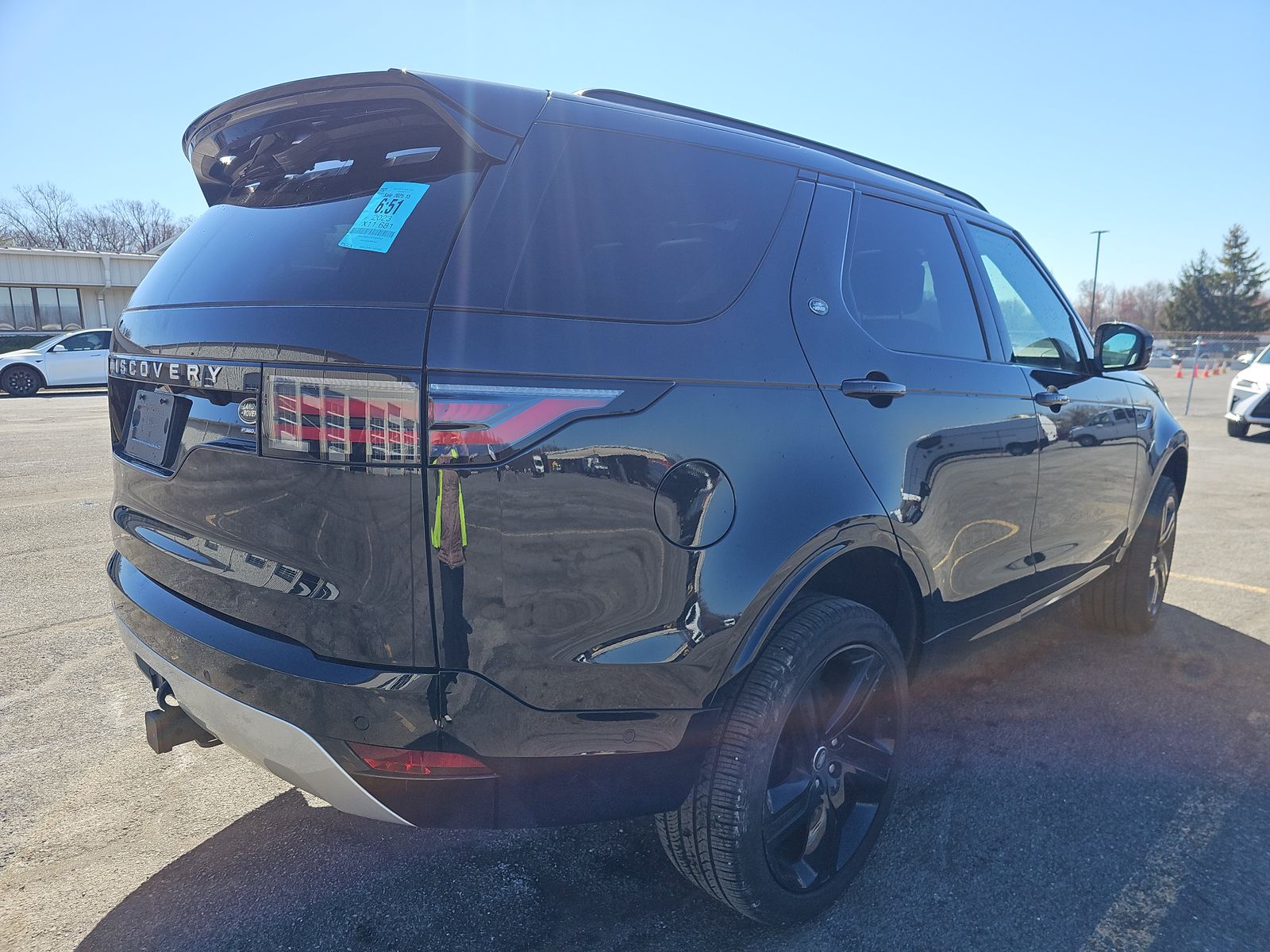 2023 Land Rover Discovery Metropolitan Edition AWD