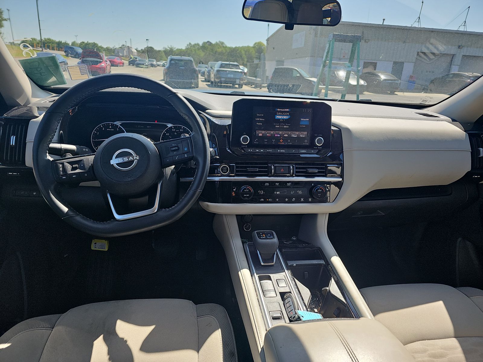 2022 Nissan Pathfinder SV FWD