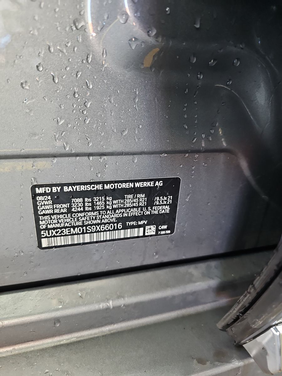 2025 BMW X7 xDrive40i AWD