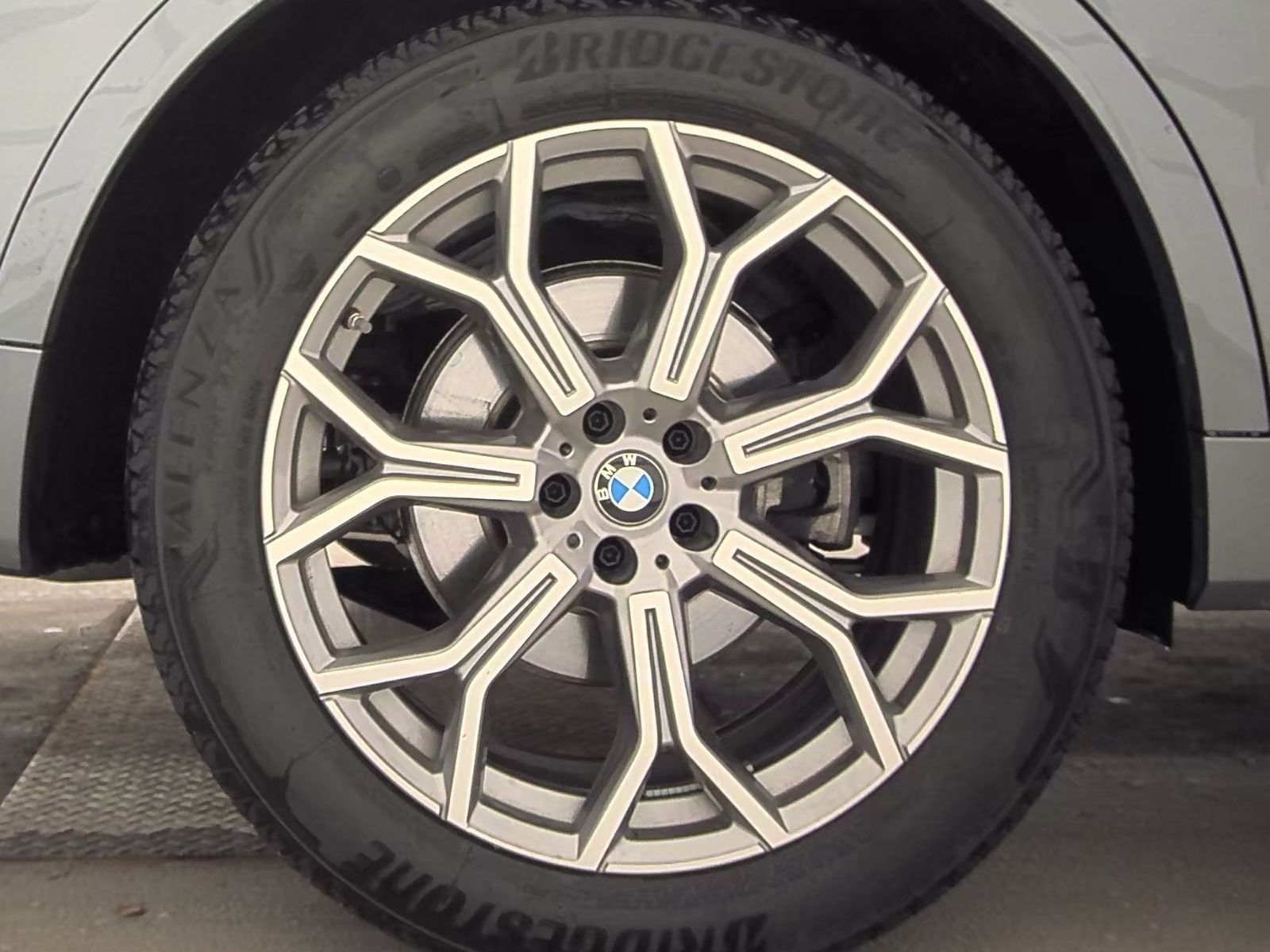 2025 BMW X7 xDrive40i AWD