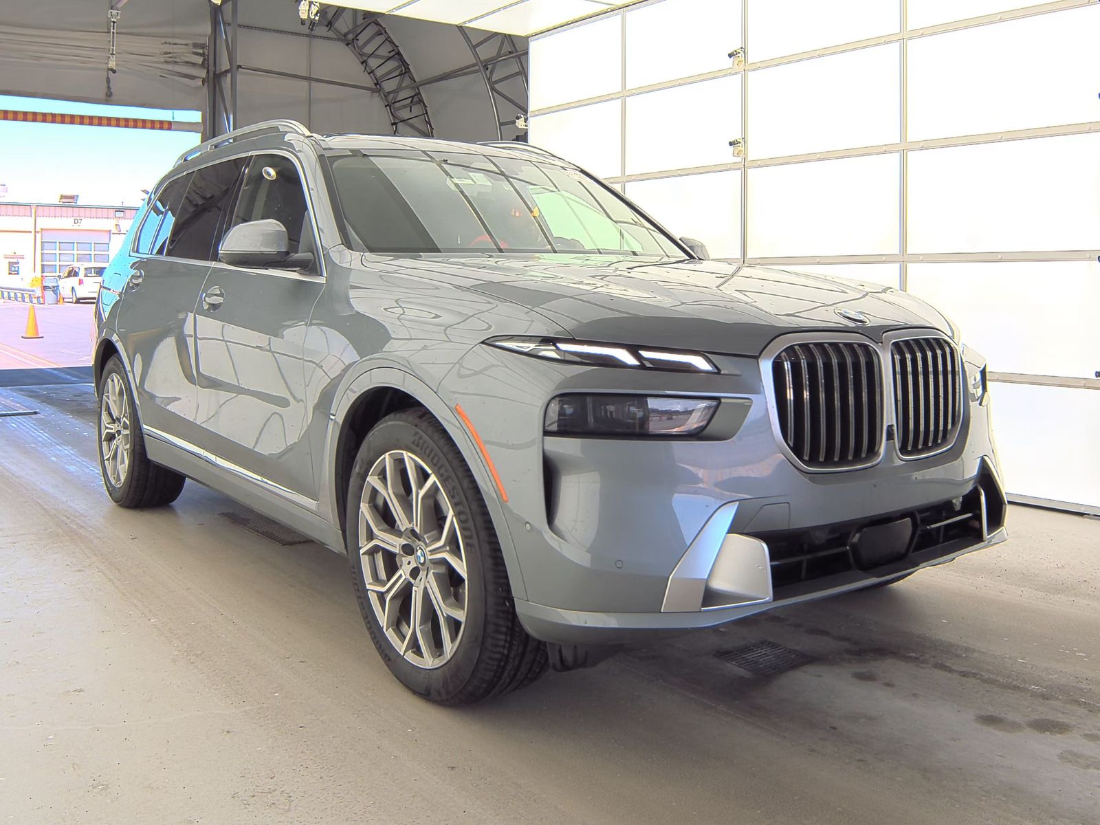 2025 BMW X7 xDrive40i AWD