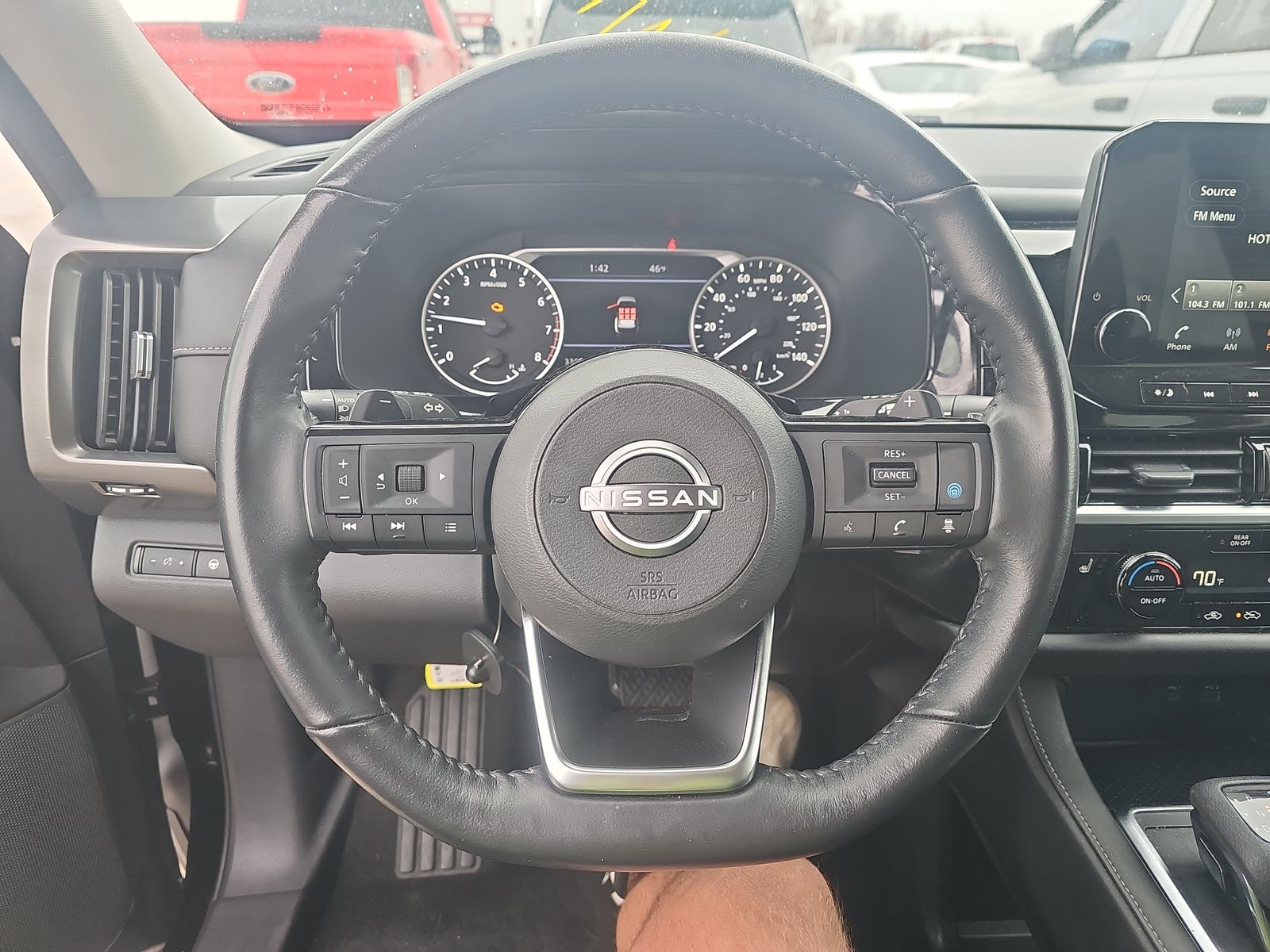 2022 Nissan Pathfinder SL AWD