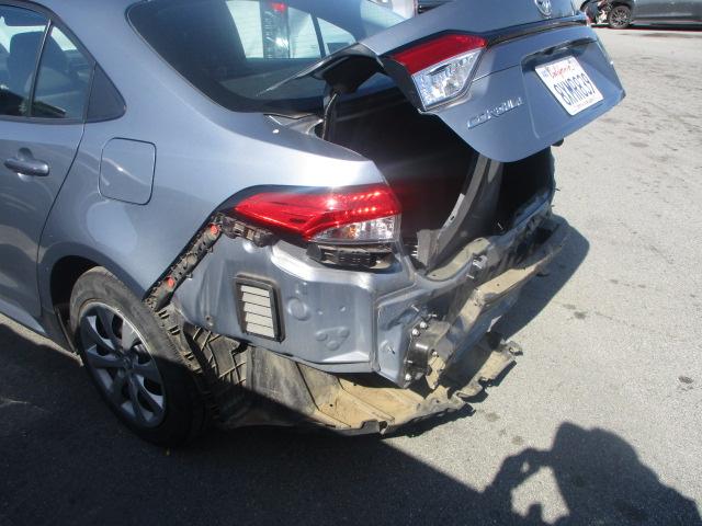 2022 Toyota Corolla LE FWD