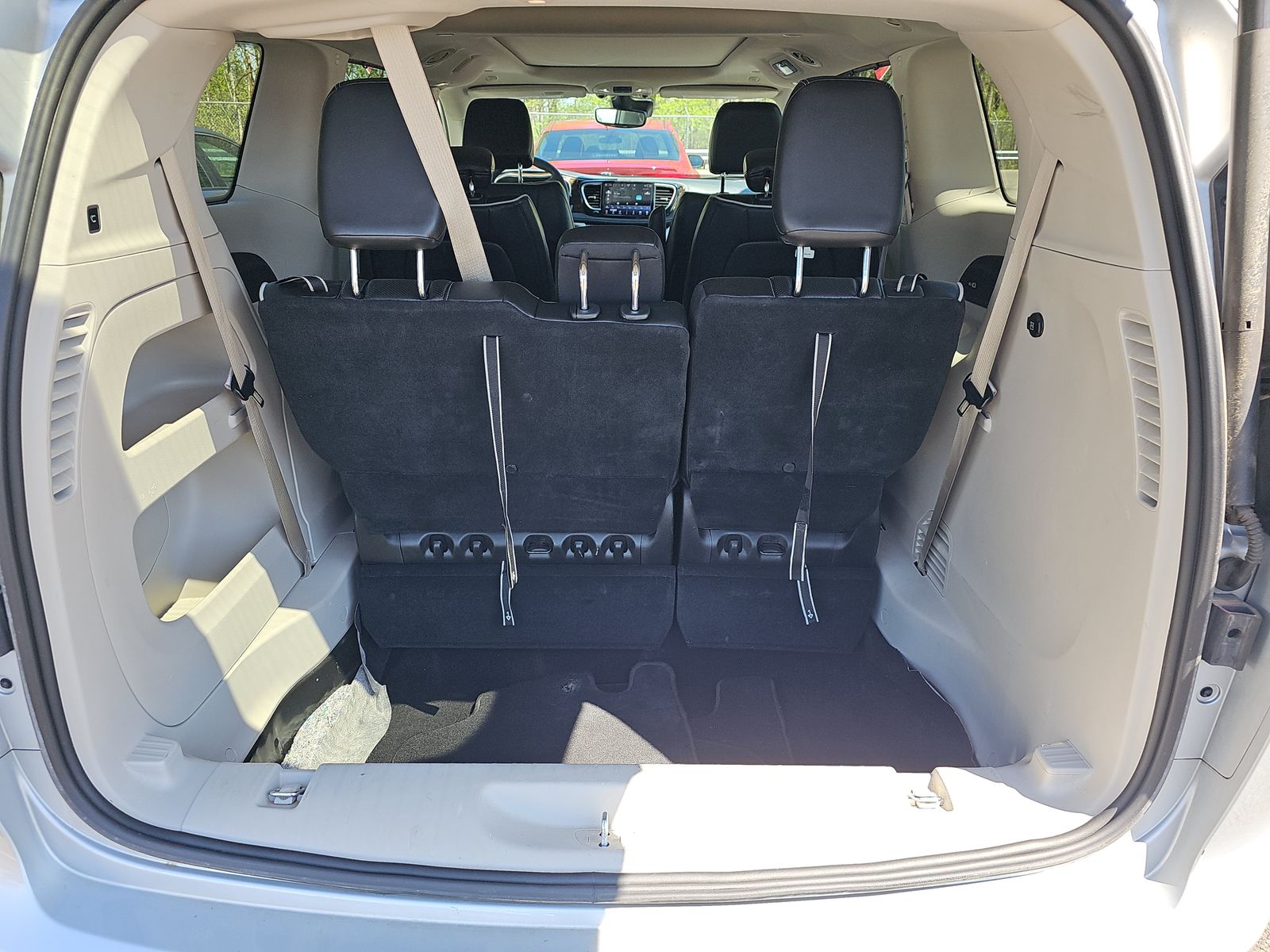 2023 Chrysler Pacifica Limited FWD