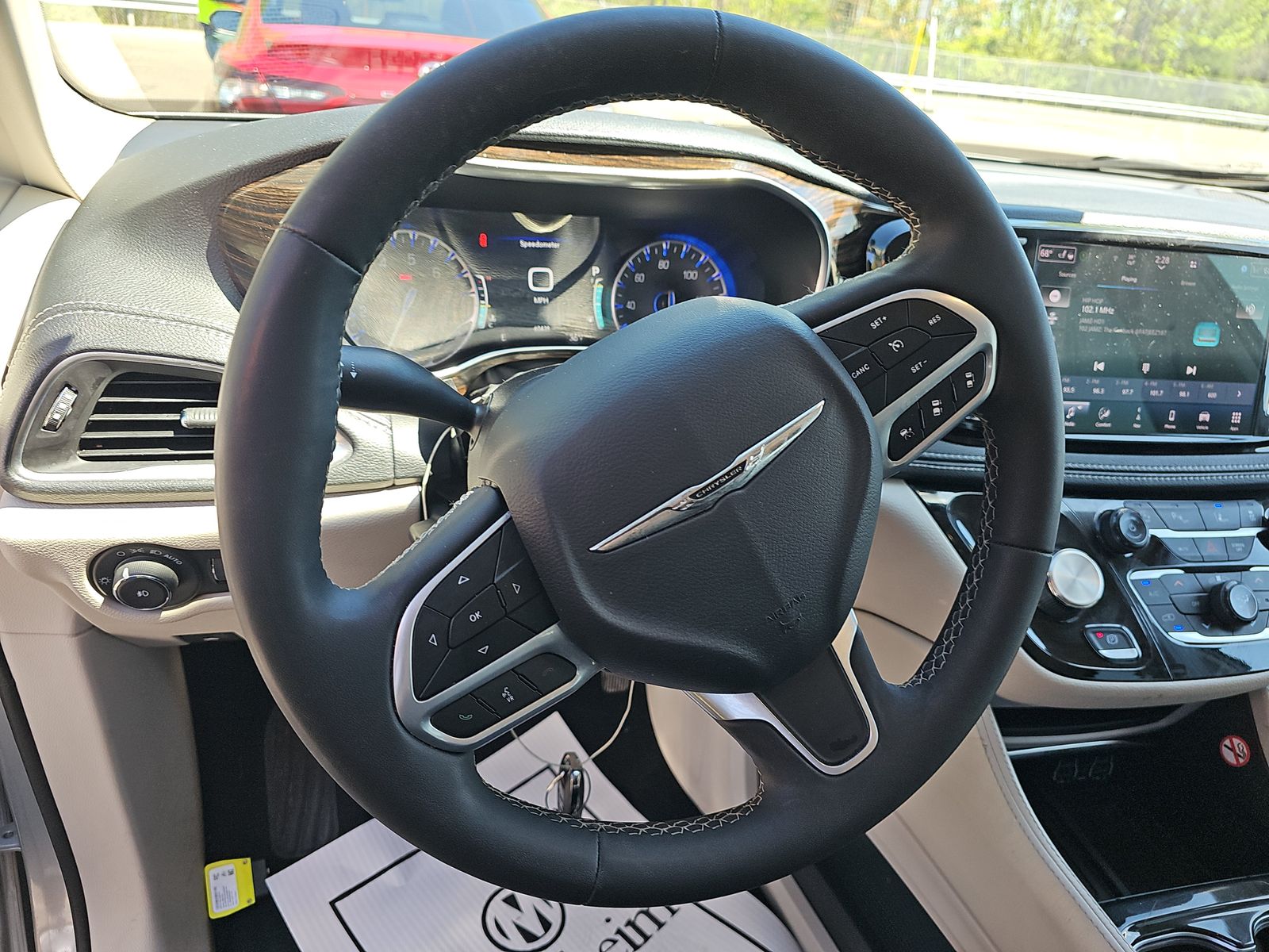 2023 Chrysler Pacifica Limited FWD