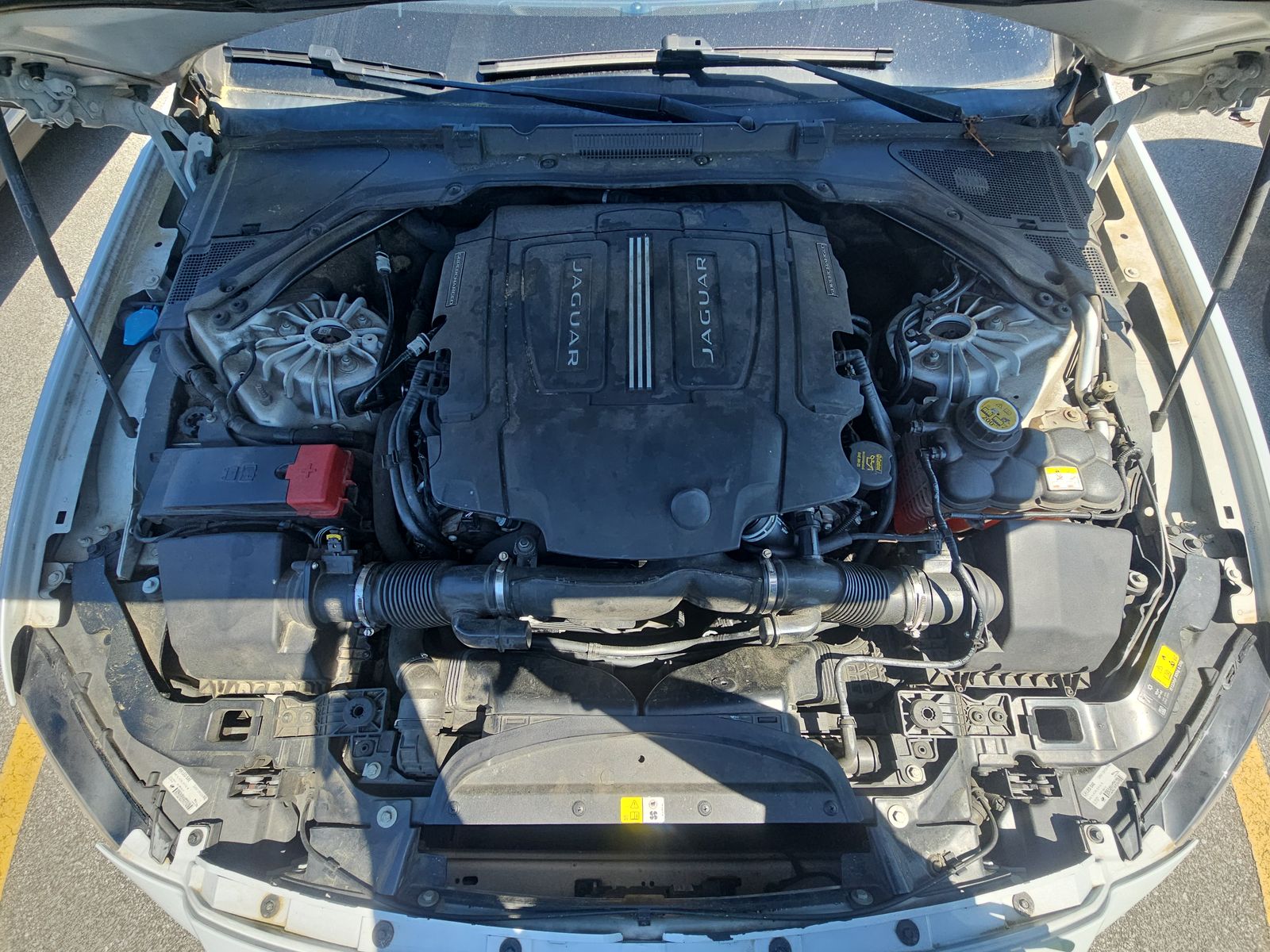 2016 Jaguar XF 35t R-Sport RWD