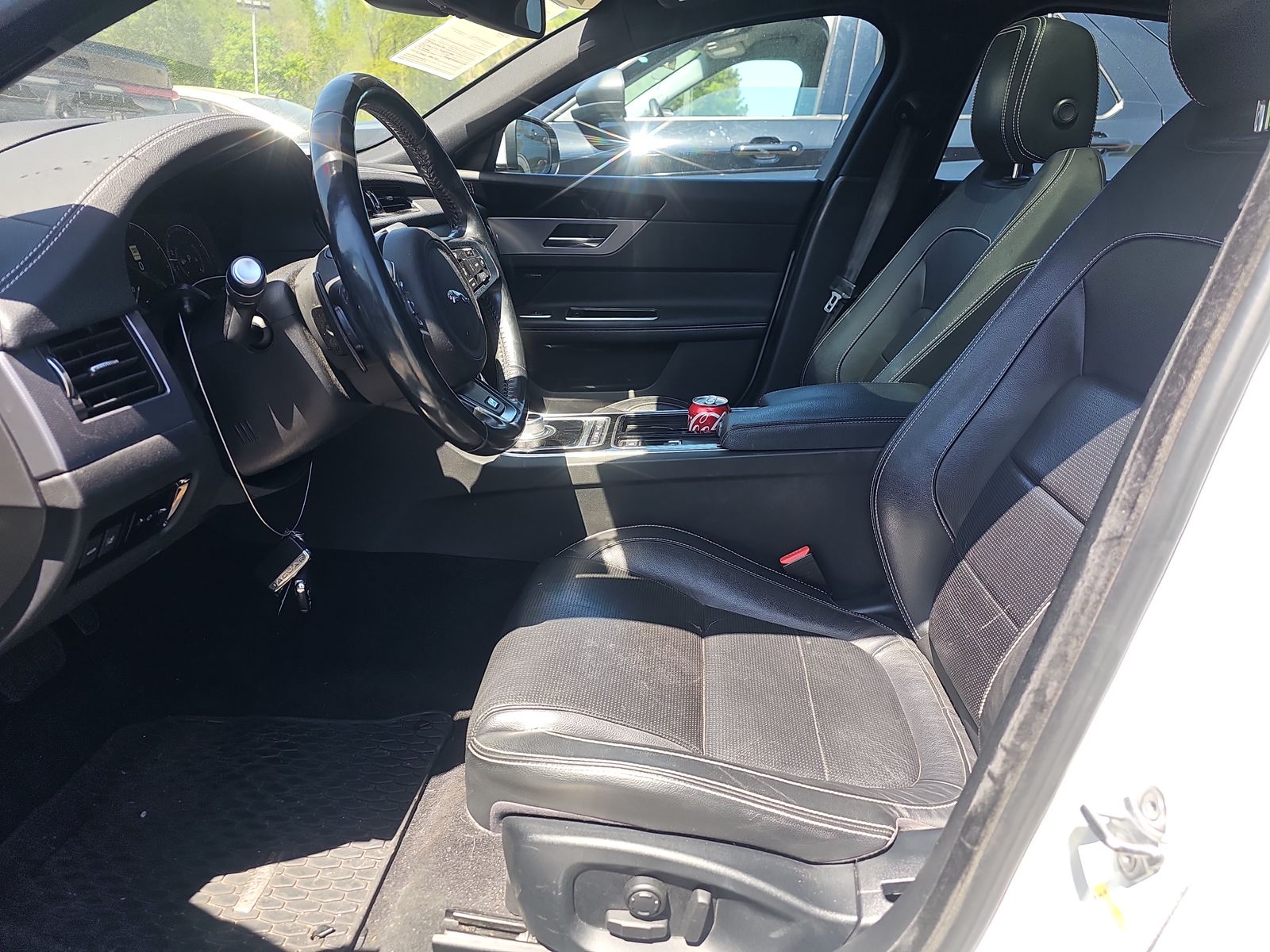 2016 Jaguar XF 35t R-Sport RWD