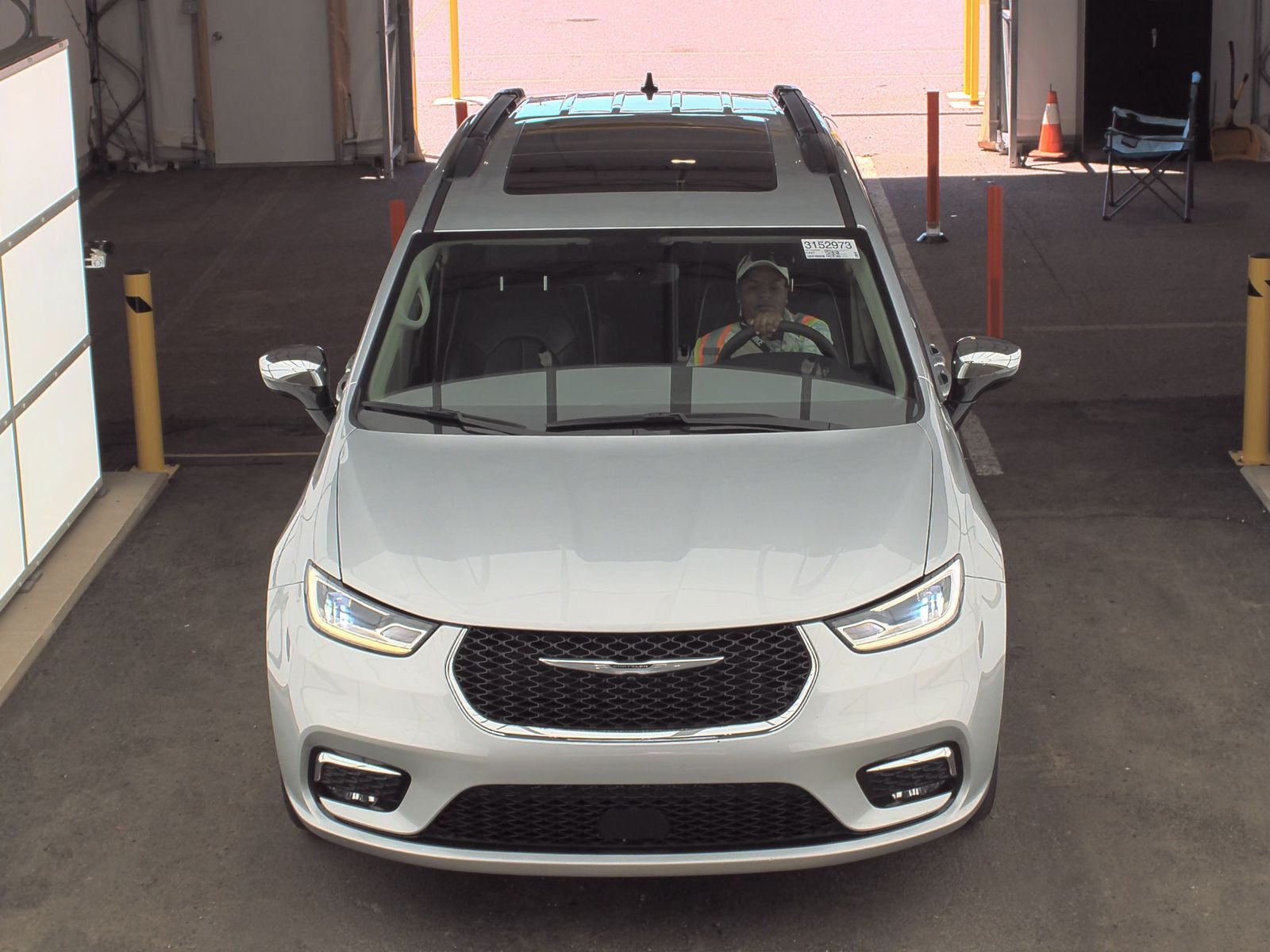 2023 Chrysler Pacifica Limited FWD