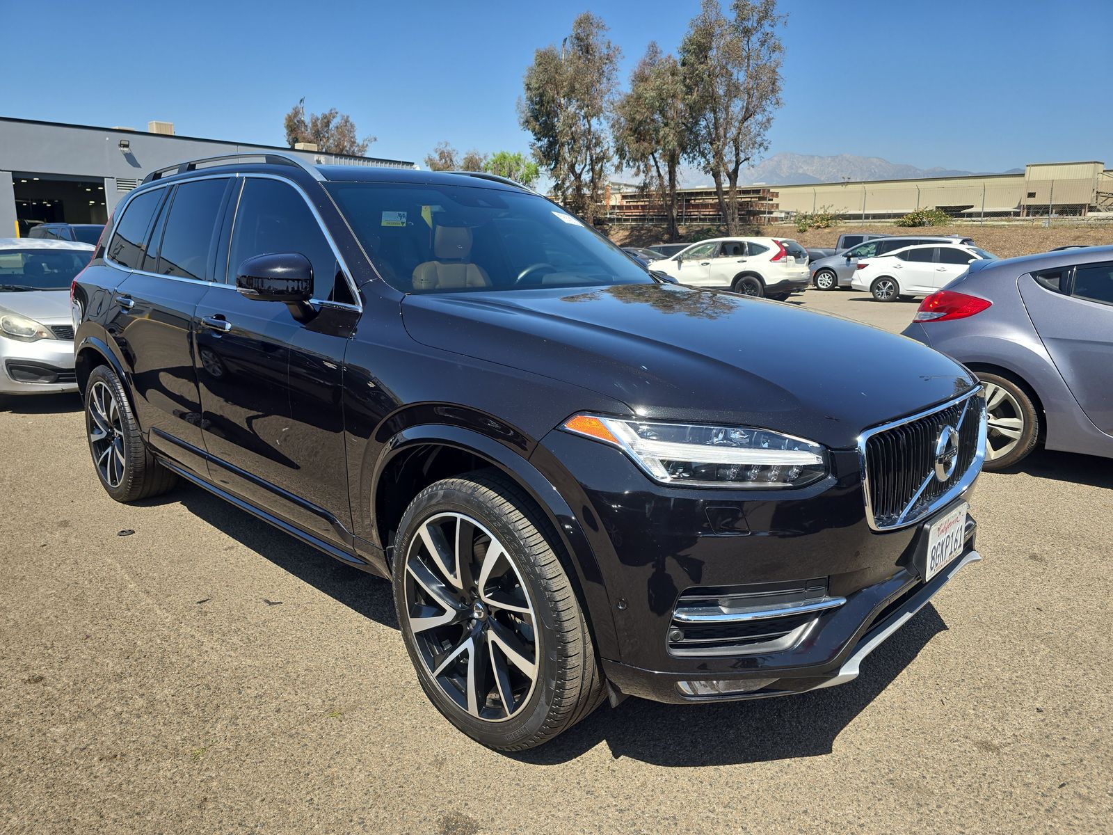 2019 Volvo XC90 T6 Momentum AWD