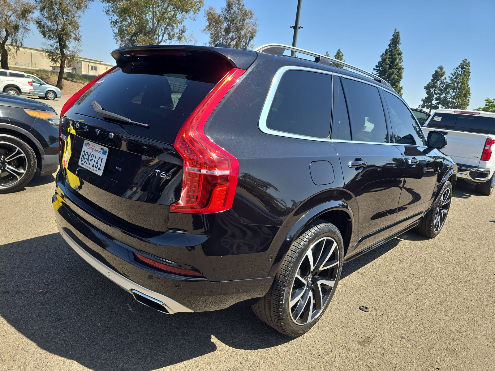 2019 Volvo XC90 T6 Momentum AWD