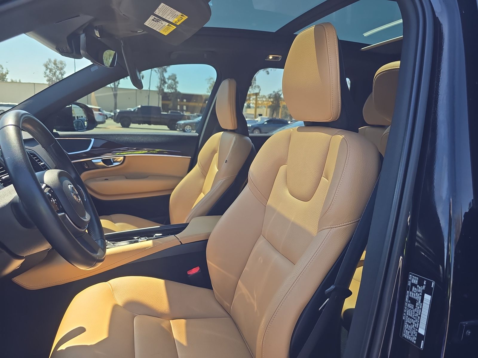 2019 Volvo XC90 T6 Momentum AWD