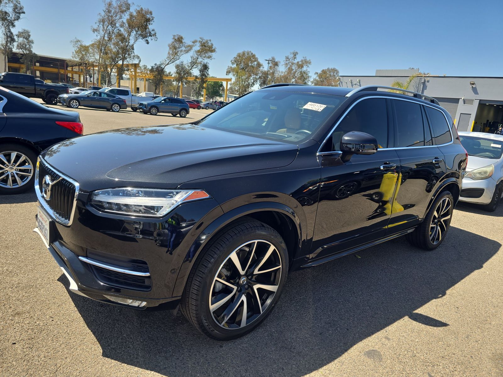 2019 Volvo XC90 T6 Momentum AWD