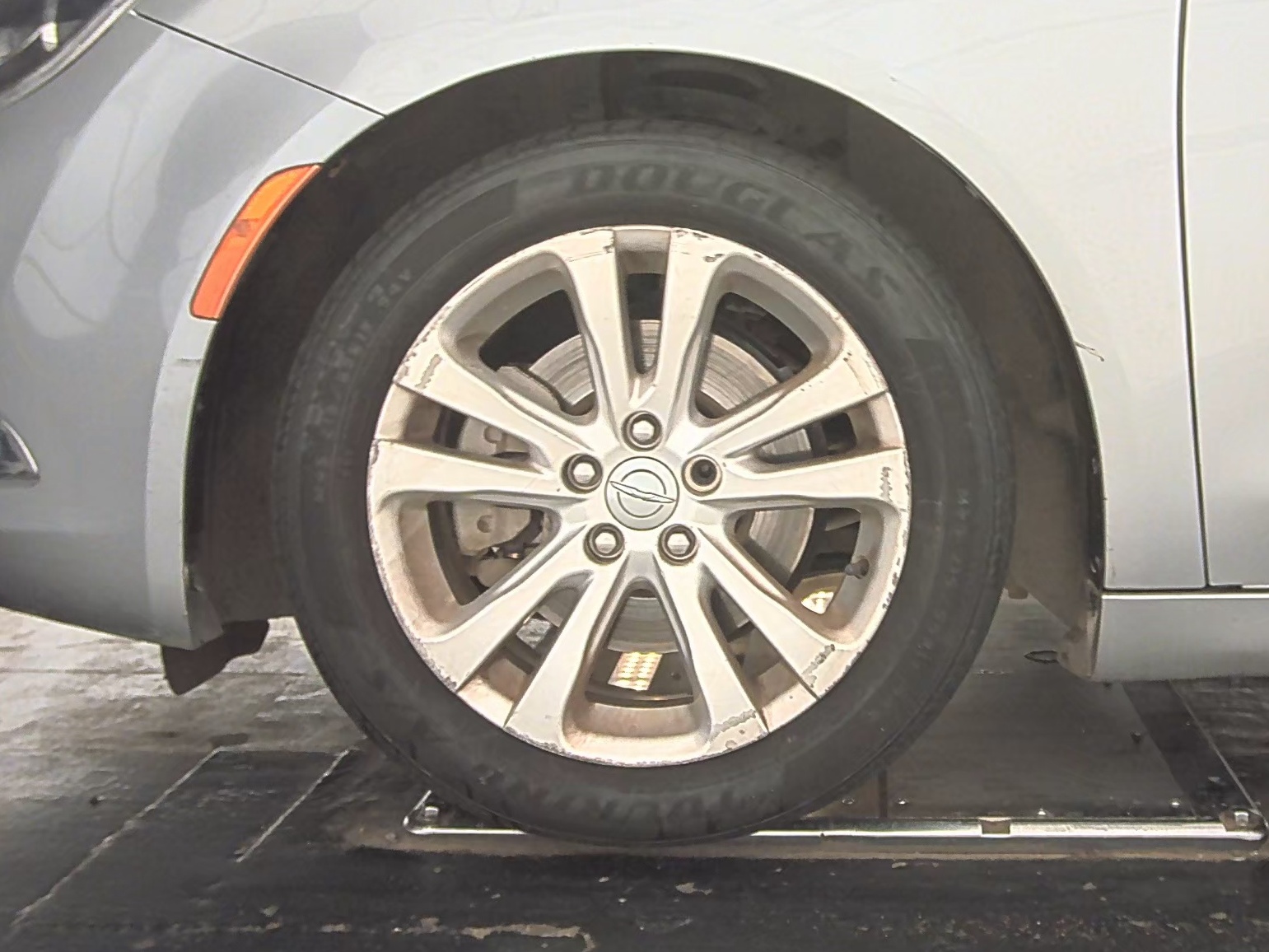 2016 Chrysler 200 Limited FWD