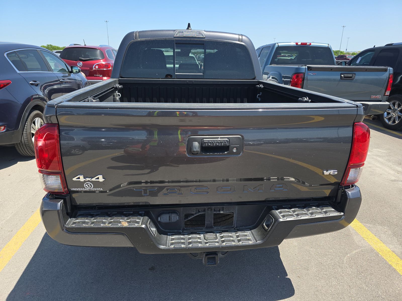 2023 Toyota Tacoma SR5 AWD