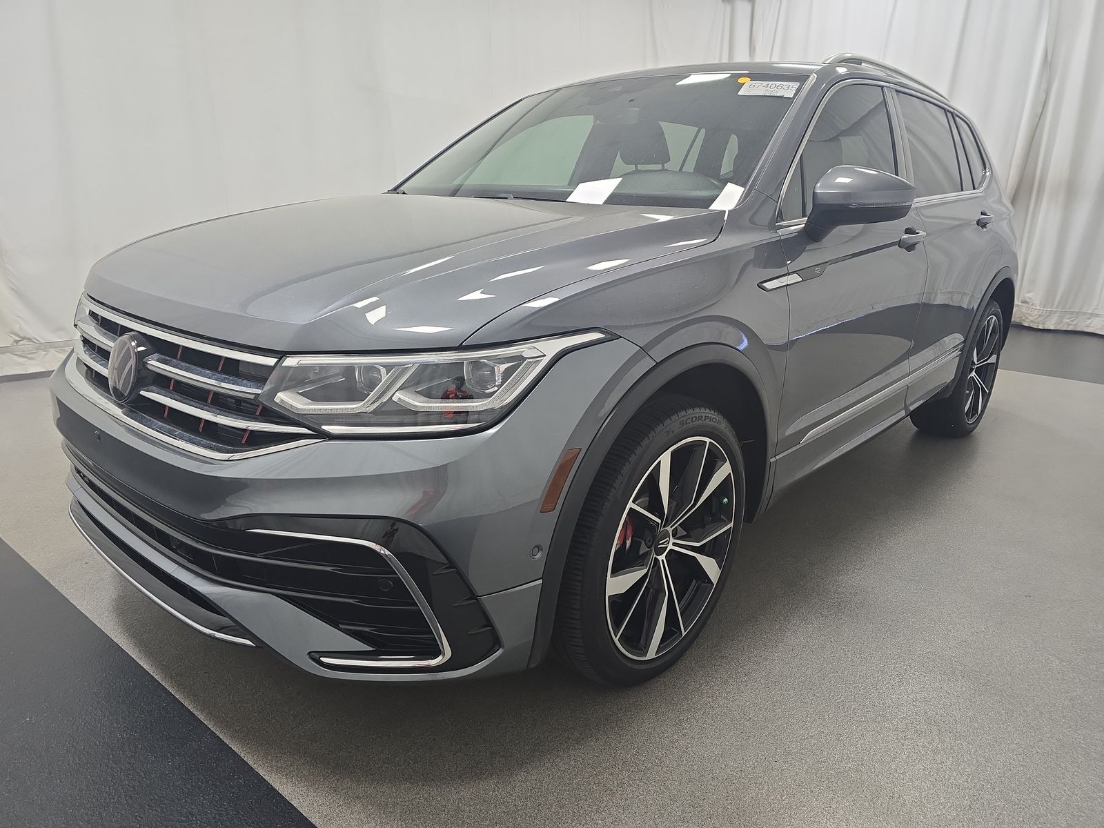 2024 Volkswagen Tiguan 2.0T SEL R-Line AWD
