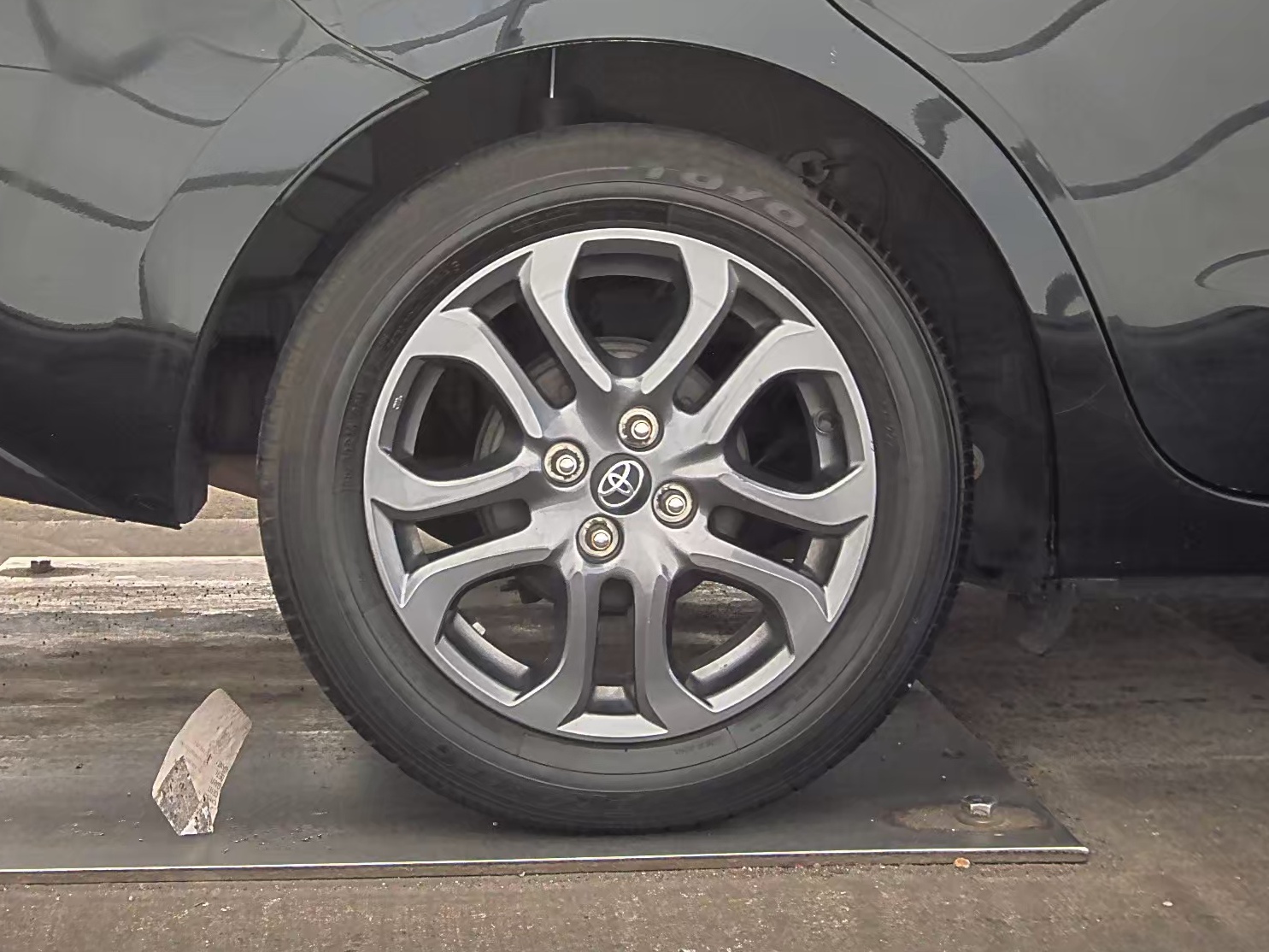 2019 Toyota Yaris LE FWD